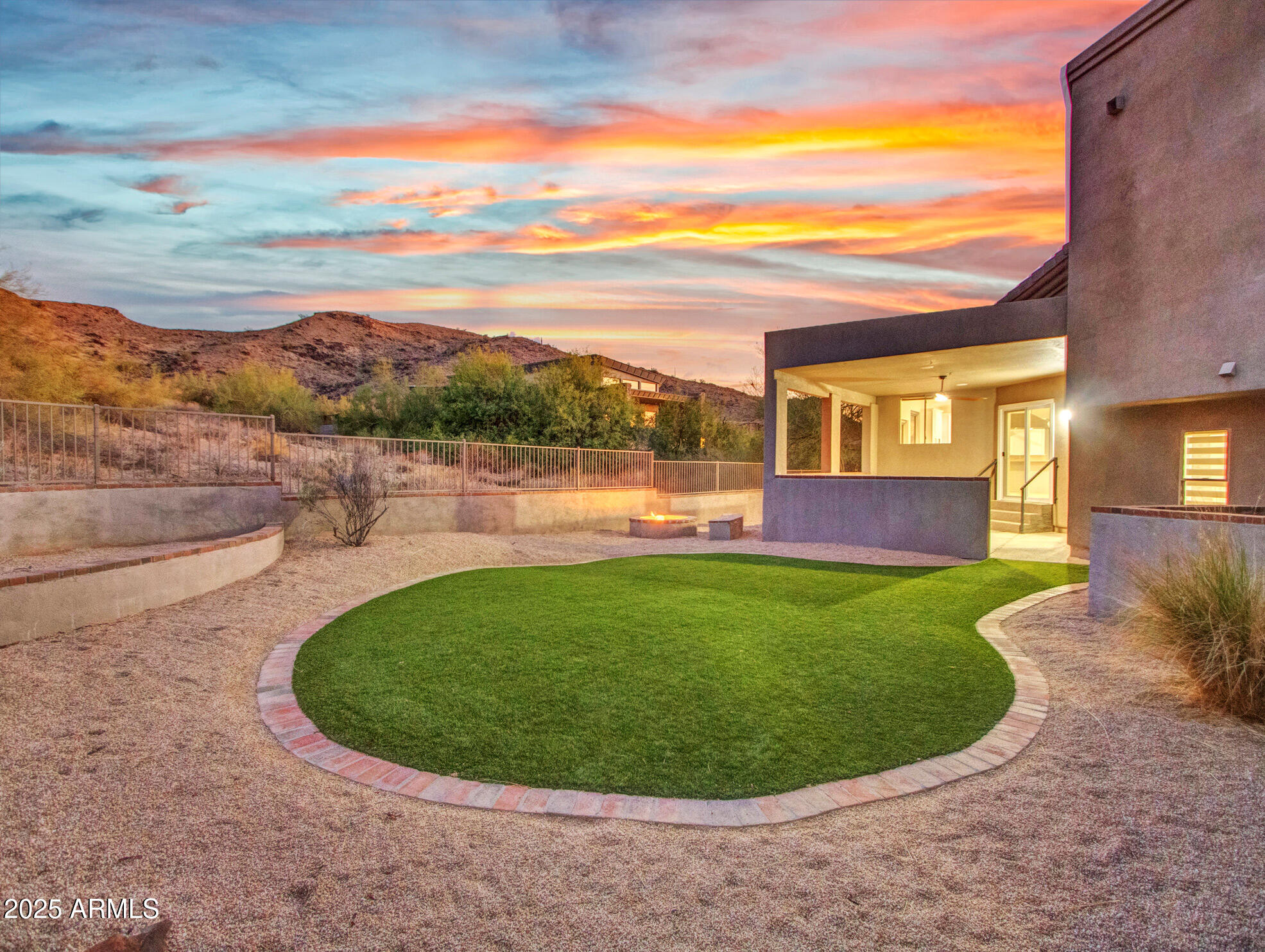 Phoenix, Arizona 85042, United States, 4 Bedrooms Bedrooms, ,4 BathroomsBathrooms,Residential,Active,136942