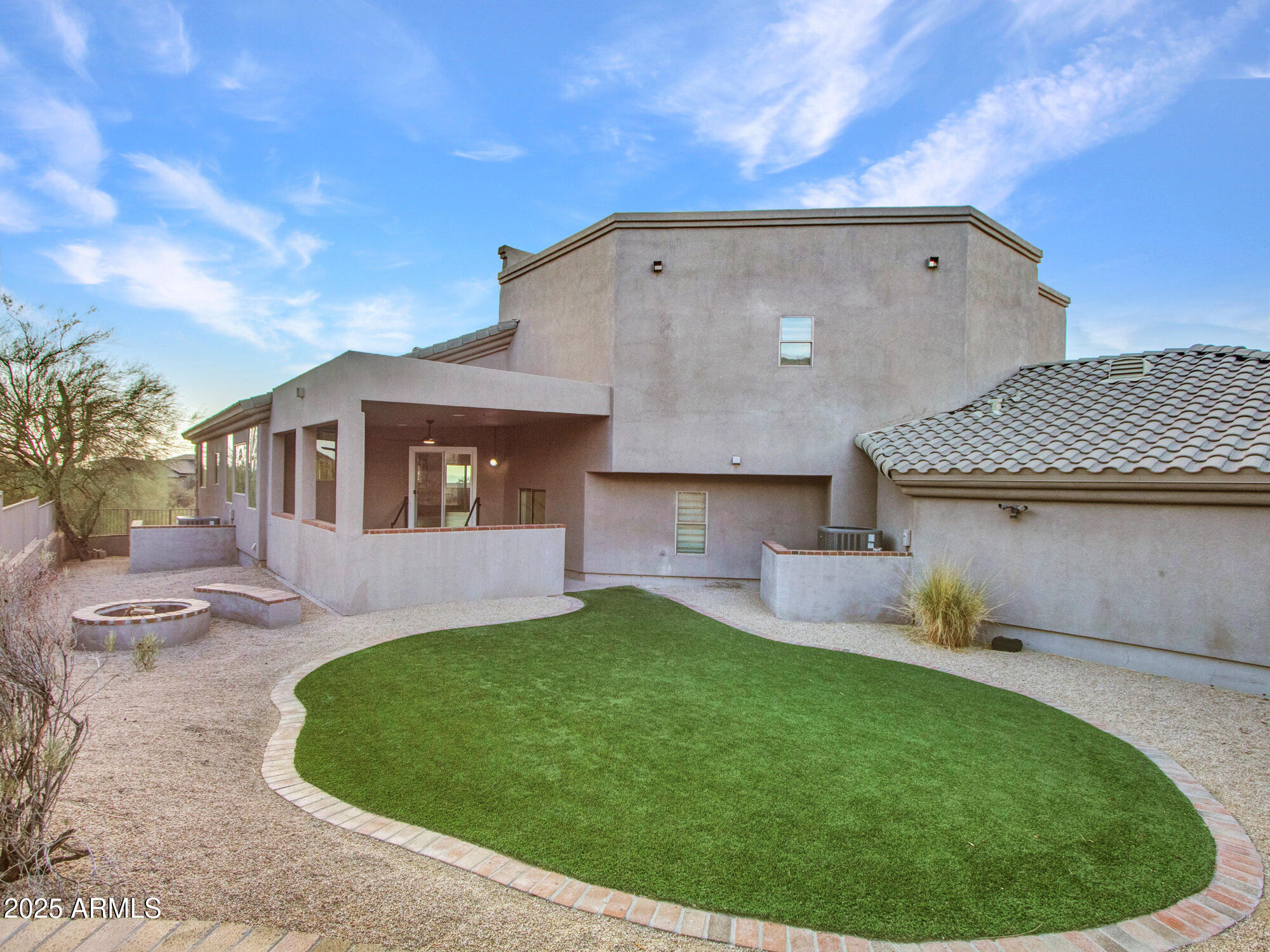 Phoenix, Arizona 85042, United States, 4 Bedrooms Bedrooms, ,4 BathroomsBathrooms,Residential,Active,136942