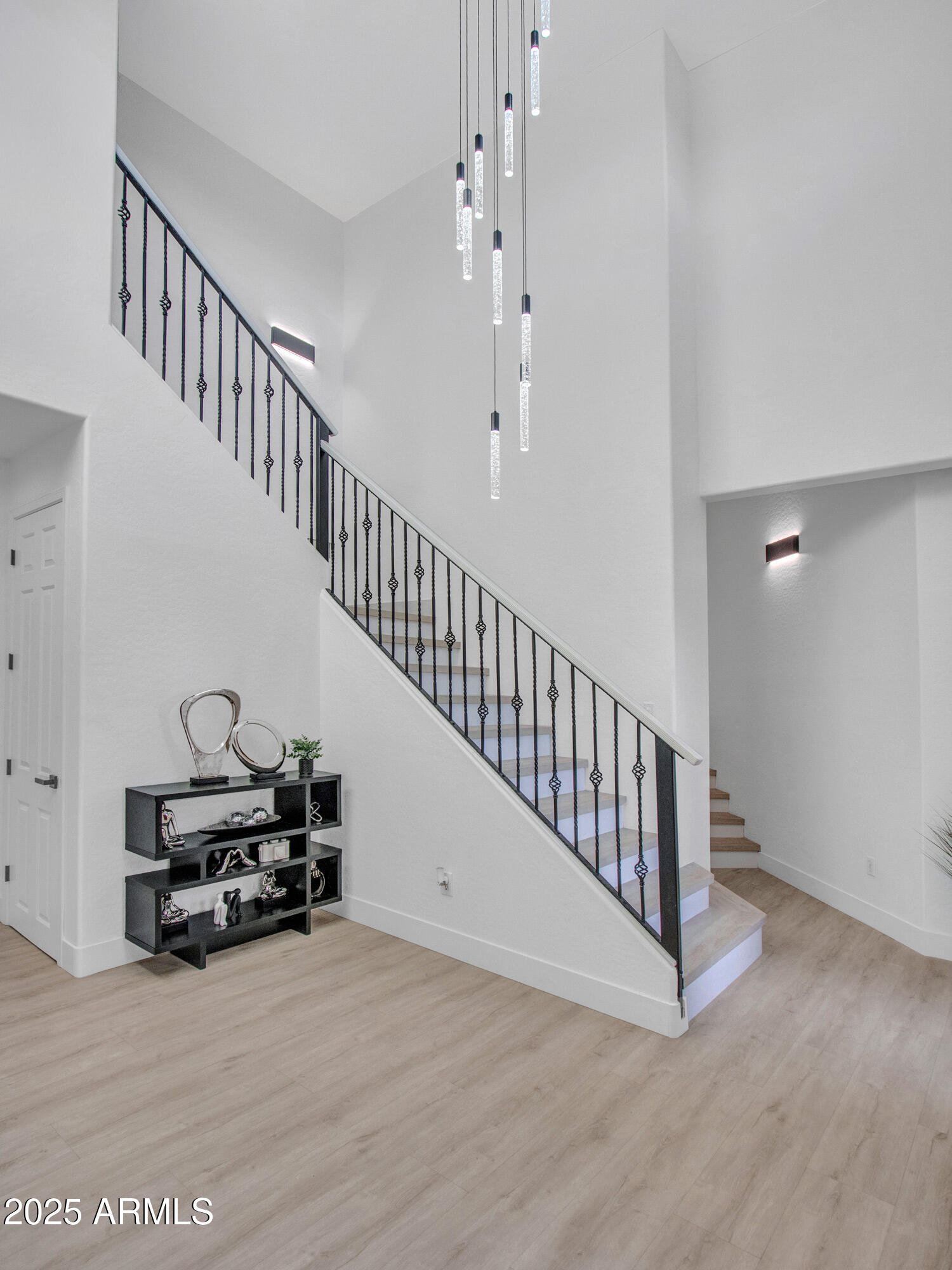 Phoenix, Arizona 85042, United States, 4 Bedrooms Bedrooms, ,4 BathroomsBathrooms,Residential,Active,136942