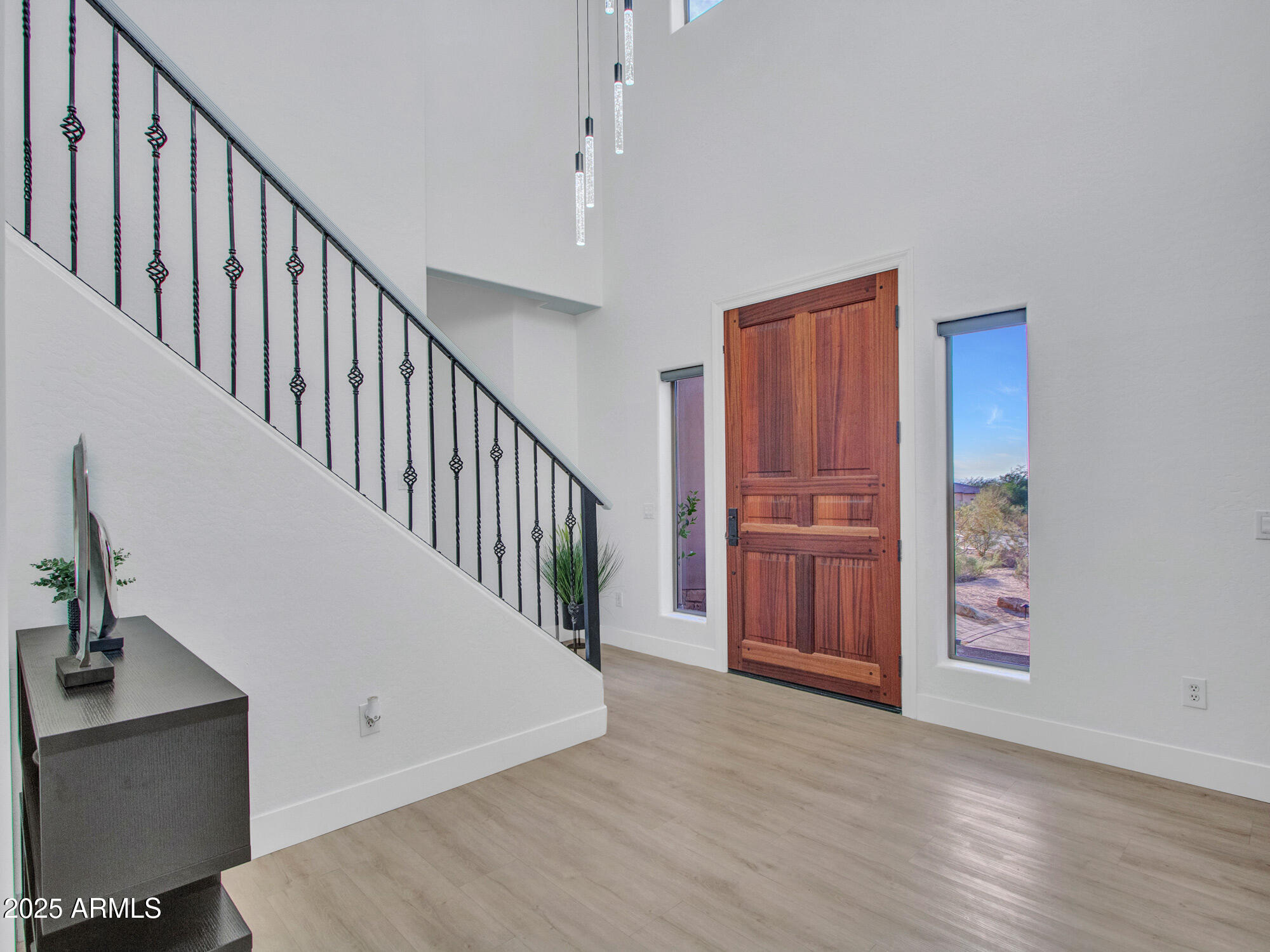 Phoenix, Arizona 85042, United States, 4 Bedrooms Bedrooms, ,4 BathroomsBathrooms,Residential,Active,136942