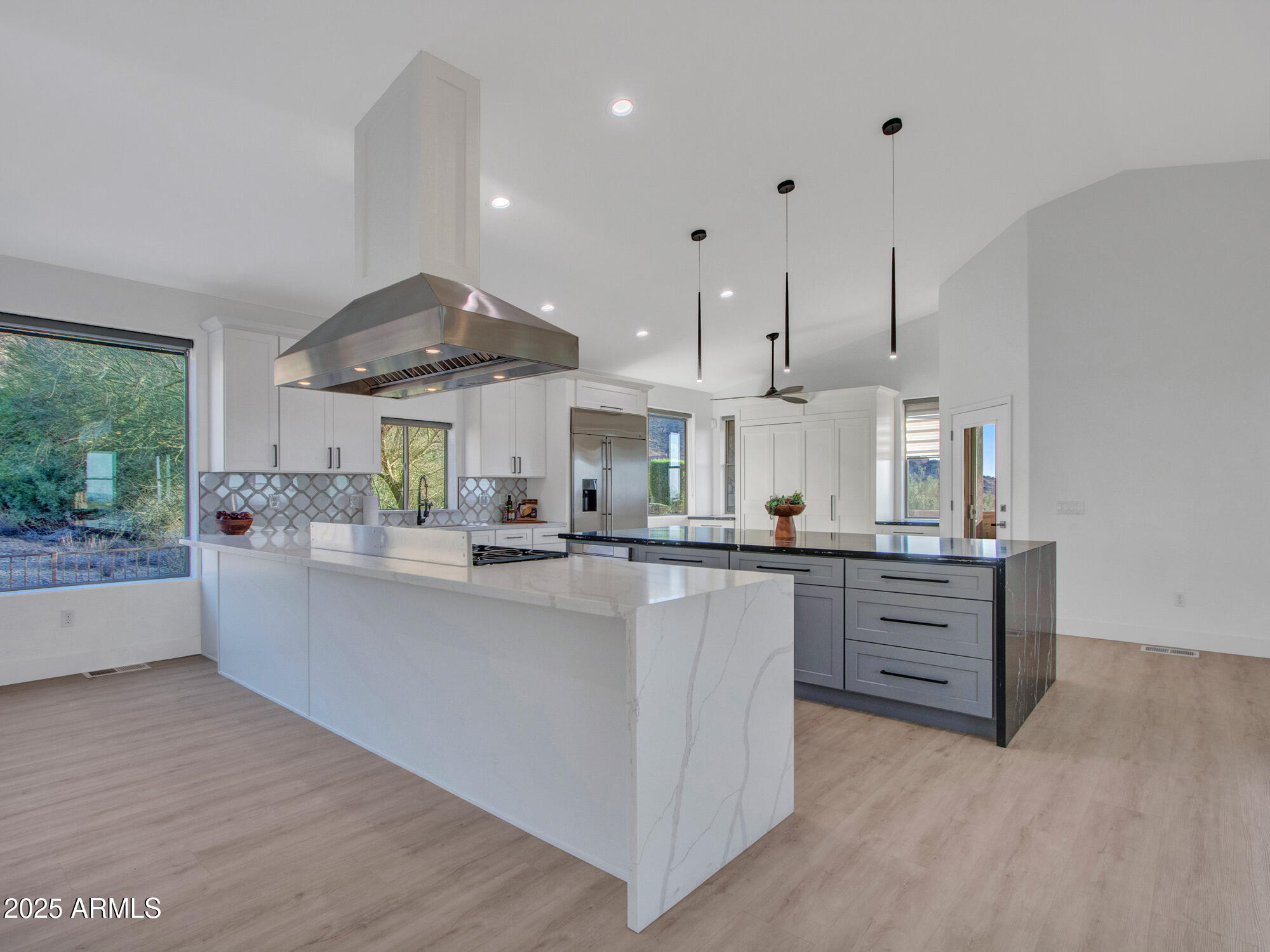 Phoenix, Arizona 85042, United States, 4 Bedrooms Bedrooms, ,4 BathroomsBathrooms,Residential,Active,136942