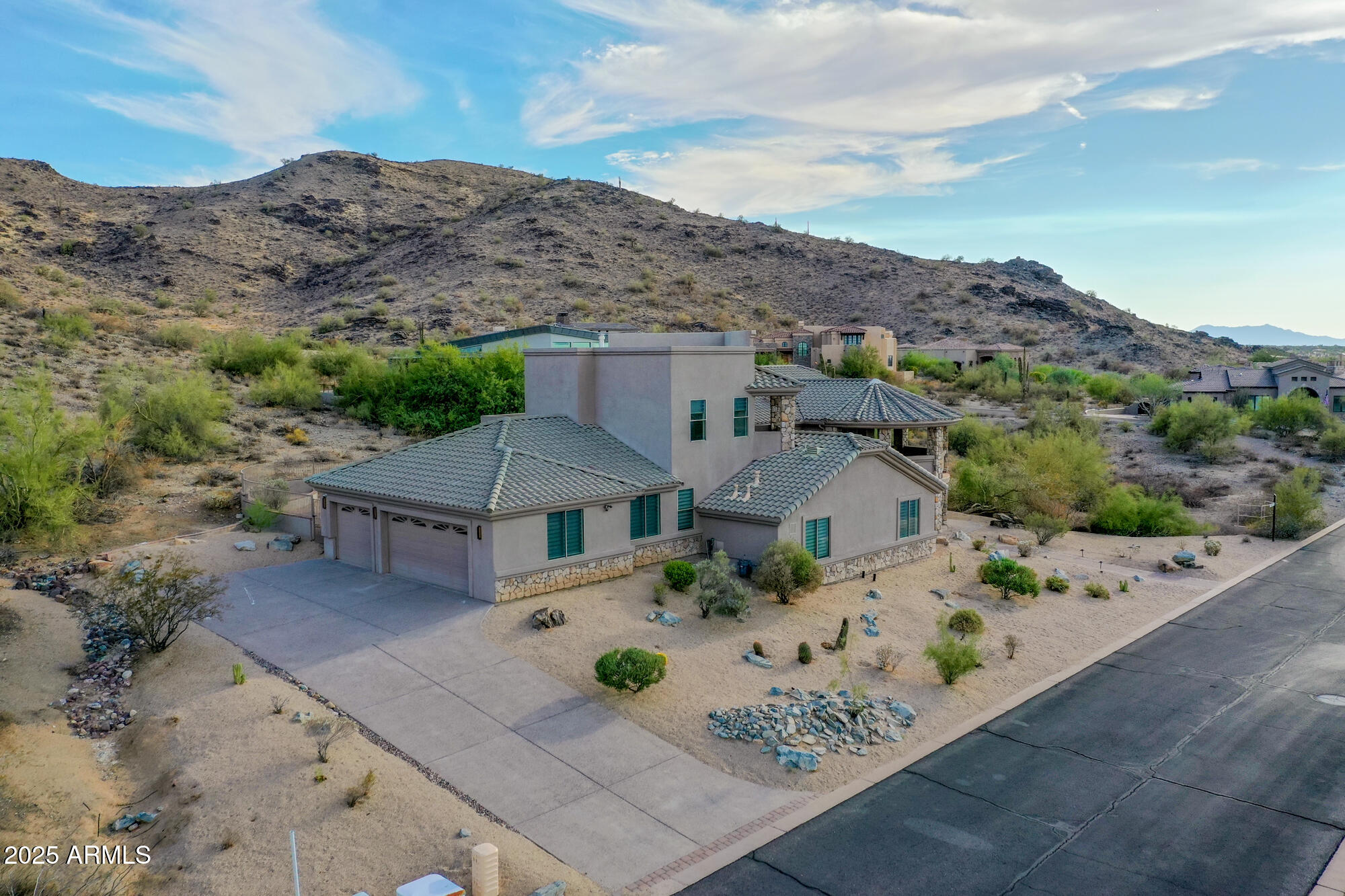 Phoenix, Arizona 85042, United States, 4 Bedrooms Bedrooms, ,4 BathroomsBathrooms,Residential,Active,136942