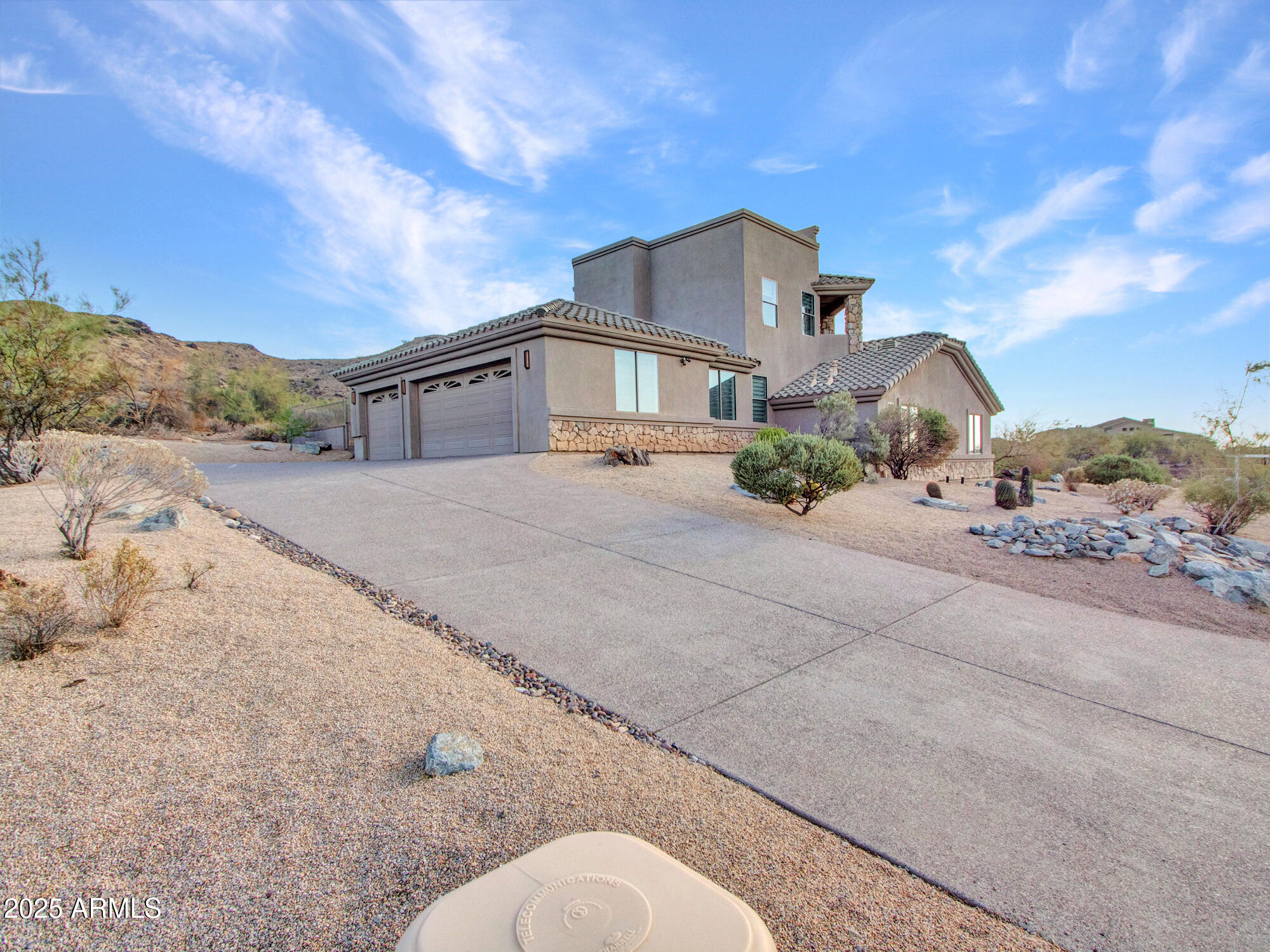 Phoenix, Arizona 85042, United States, 4 Bedrooms Bedrooms, ,4 BathroomsBathrooms,Residential,Active,136942