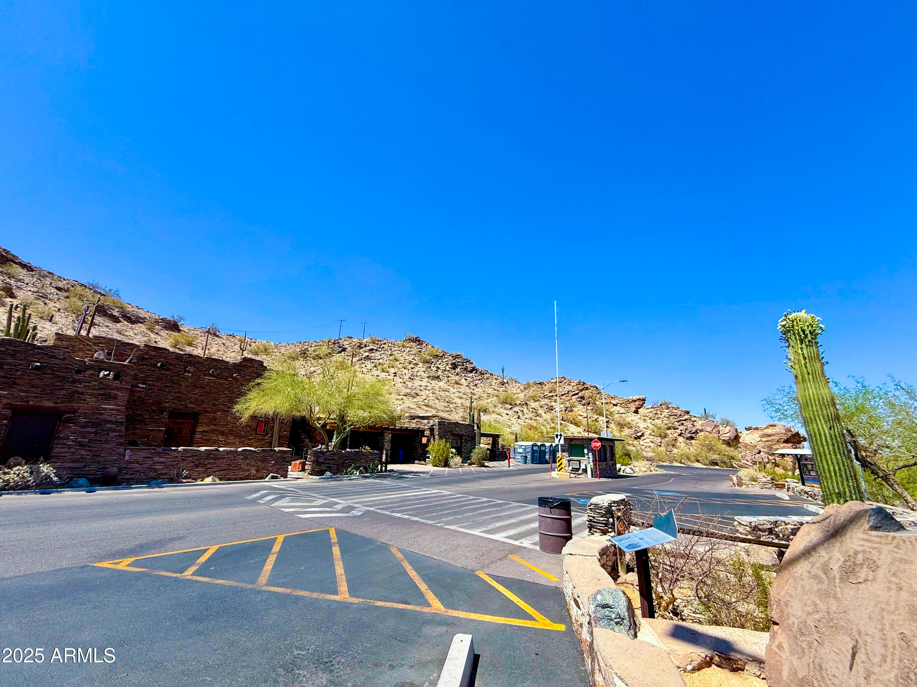 Phoenix, Arizona 85042, United States, 4 Bedrooms Bedrooms, ,4 BathroomsBathrooms,Residential,Active,136942