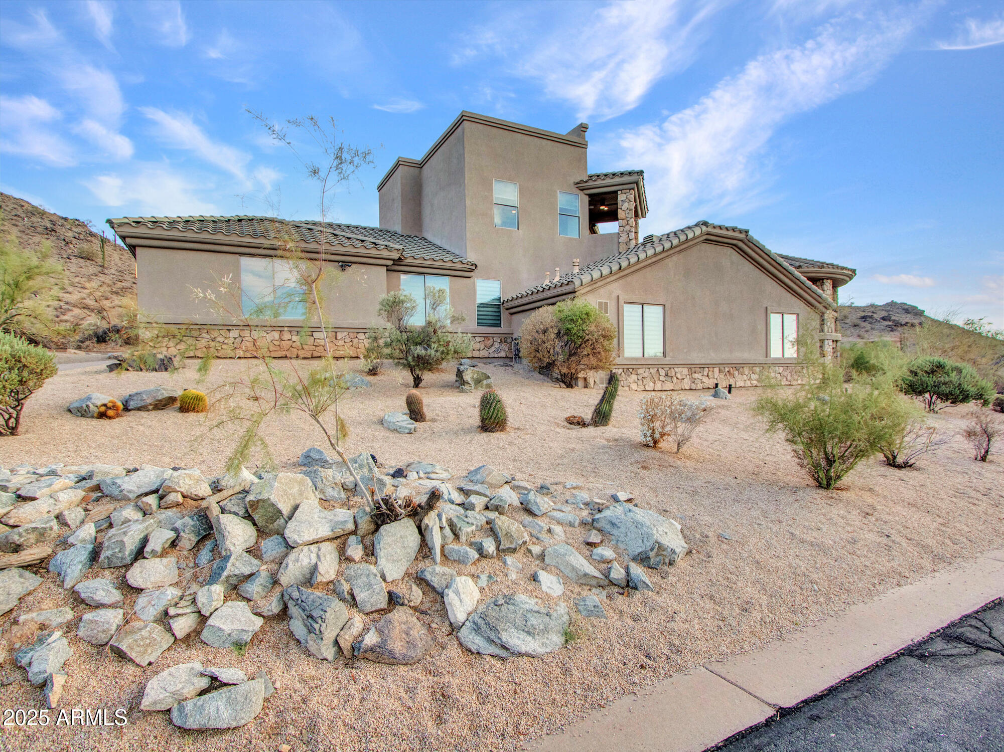 Phoenix, Arizona 85042, United States, 4 Bedrooms Bedrooms, ,4 BathroomsBathrooms,Residential,Active,136942