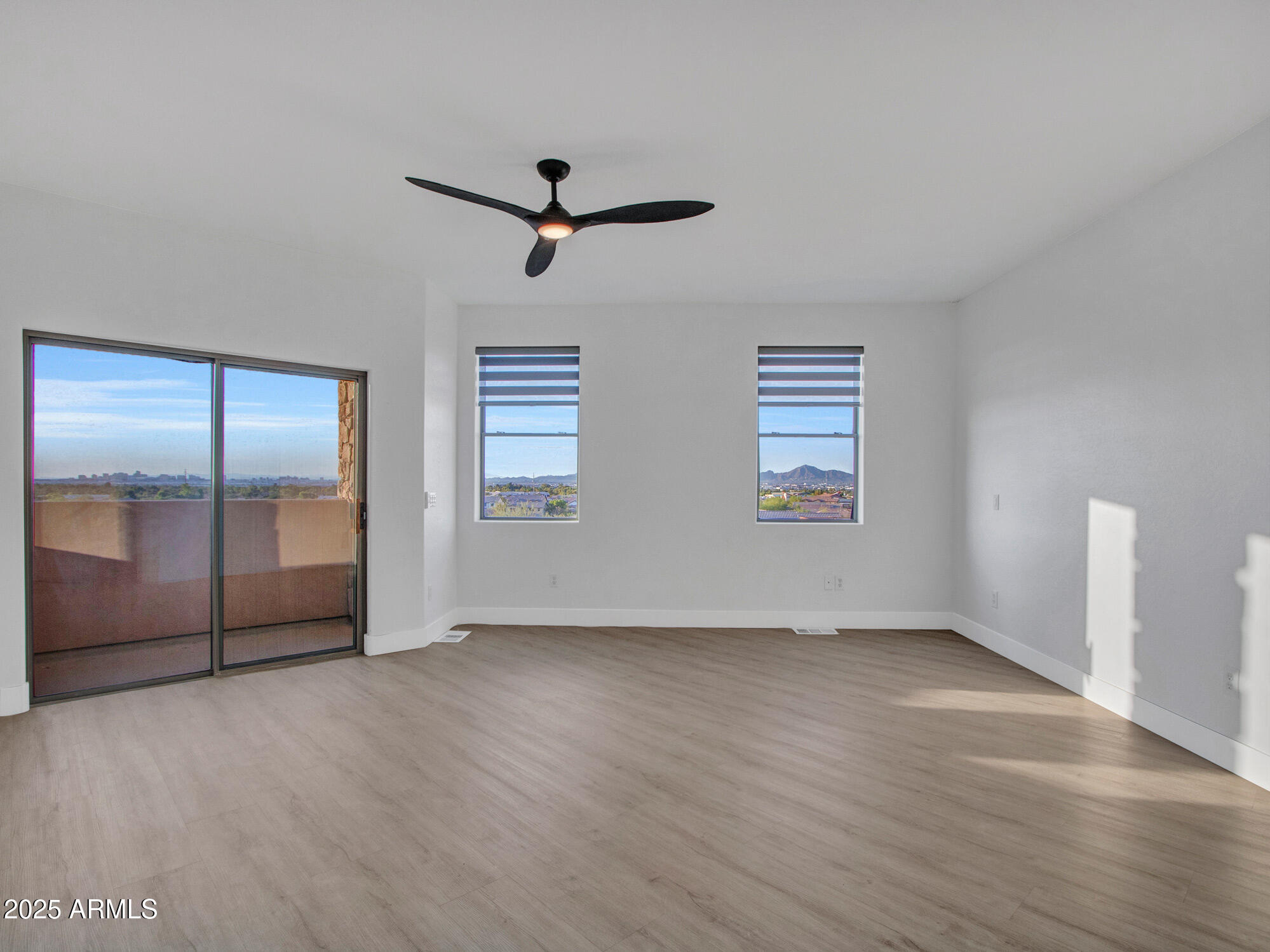 Phoenix, Arizona 85042, United States, 4 Bedrooms Bedrooms, ,4 BathroomsBathrooms,Residential,Active,136942