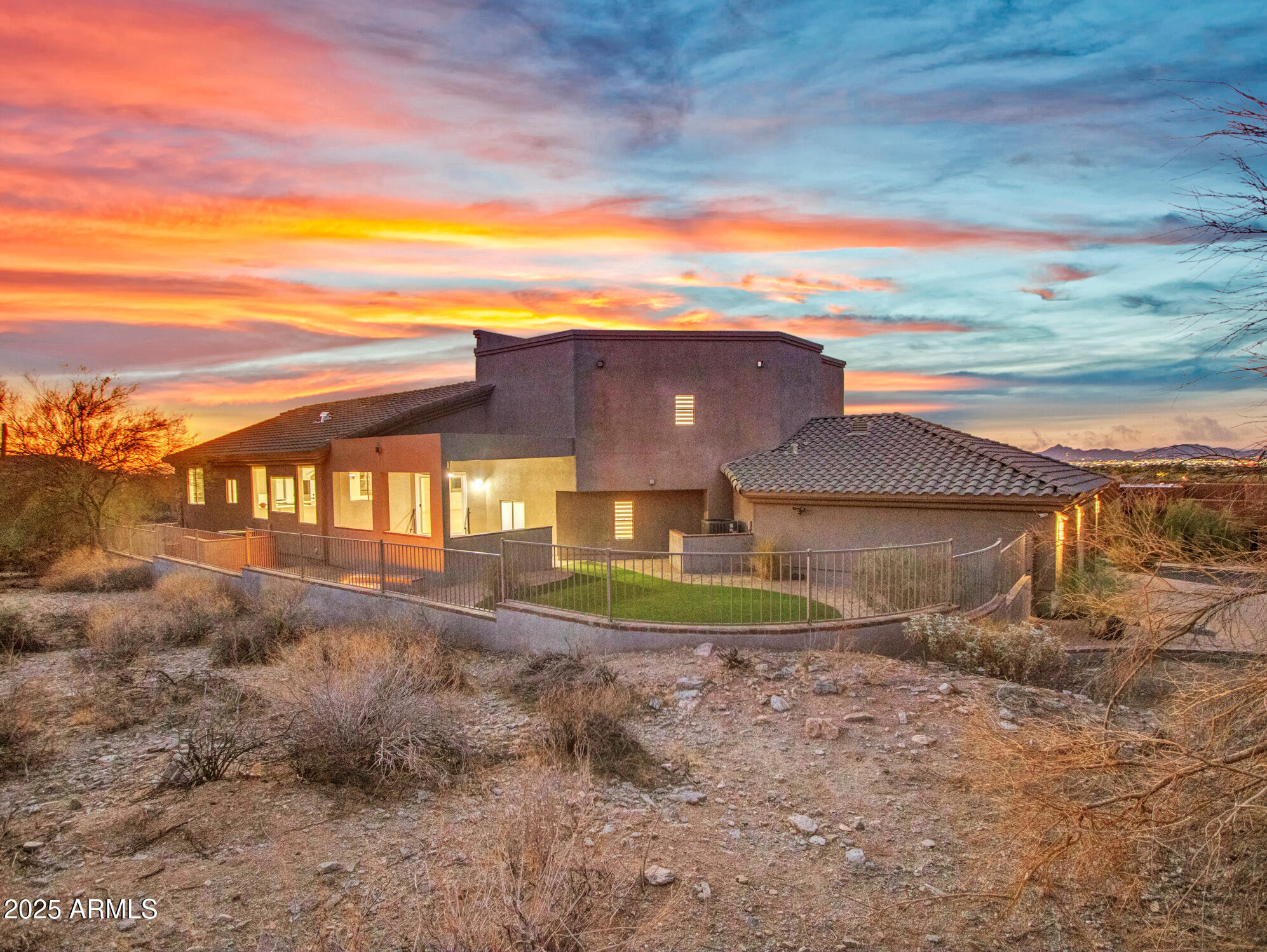 Phoenix, Arizona 85042, United States, 4 Bedrooms Bedrooms, ,4 BathroomsBathrooms,Residential,Active,136942