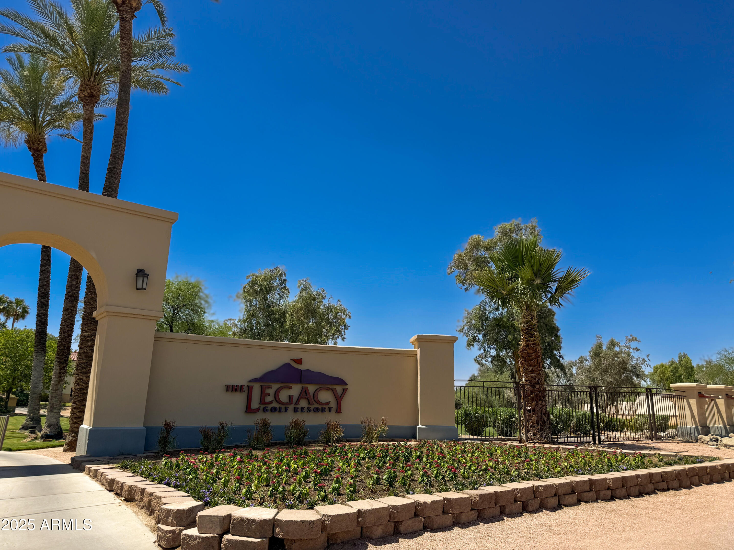 Phoenix, Arizona 85042, United States, 4 Bedrooms Bedrooms, ,4 BathroomsBathrooms,Residential,Active,136942