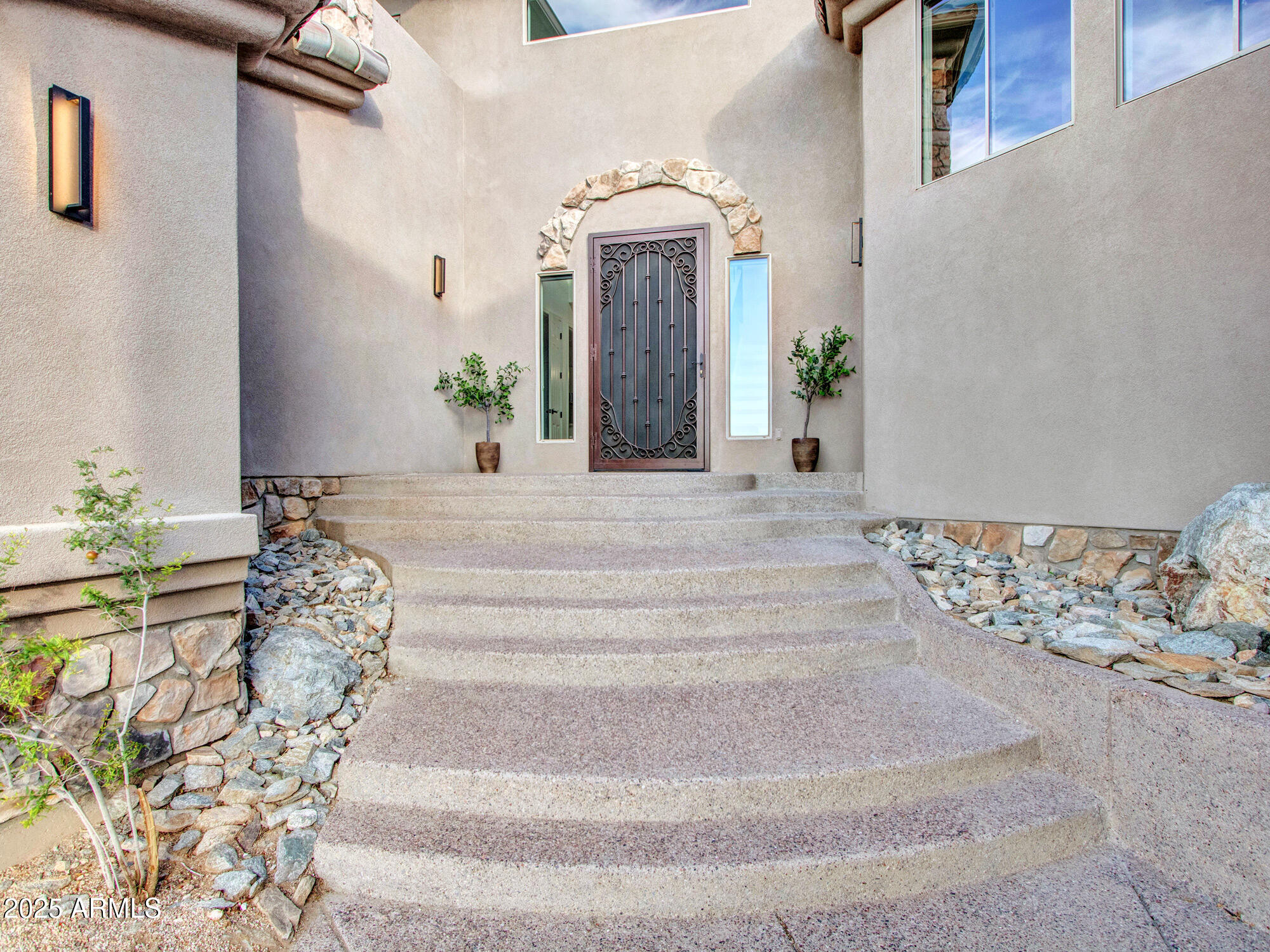 Phoenix, Arizona 85042, United States, 4 Bedrooms Bedrooms, ,4 BathroomsBathrooms,Residential,Active,136942