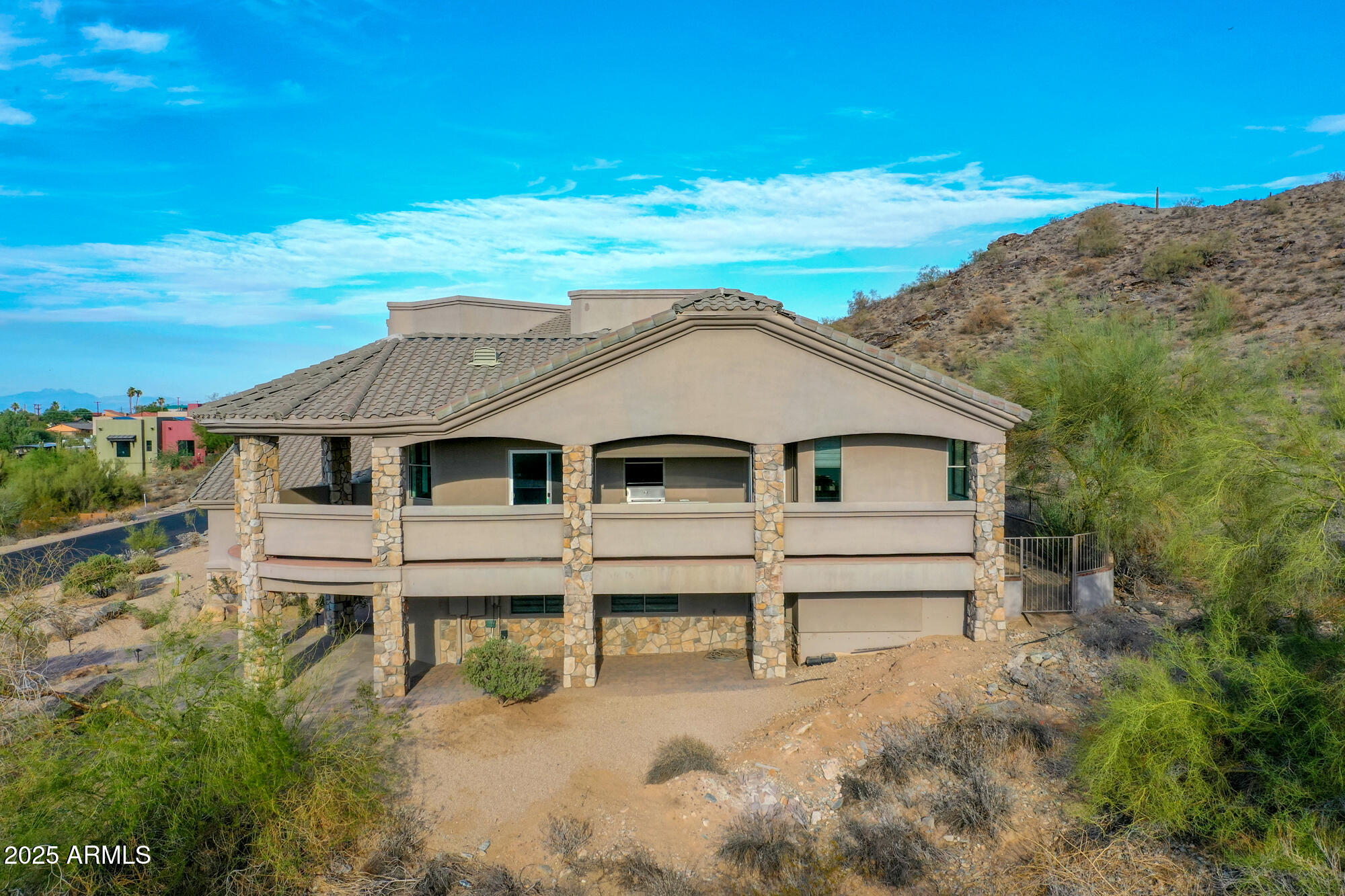 Phoenix, Arizona 85042, United States, 4 Bedrooms Bedrooms, ,4 BathroomsBathrooms,Residential,Active,136942