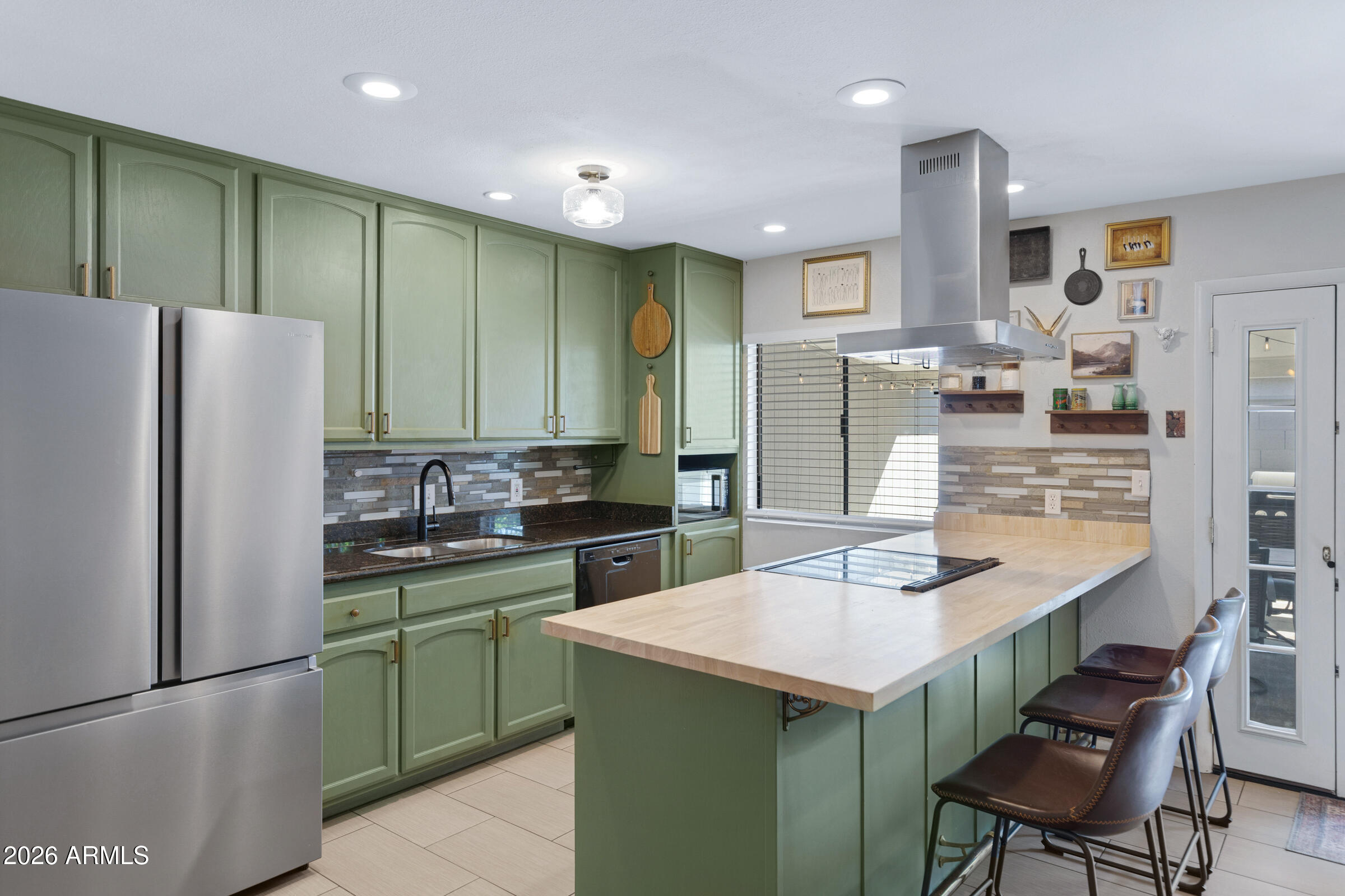 NEW WORLD GLENDALE UNIT 2 SECOND AMD - Residential