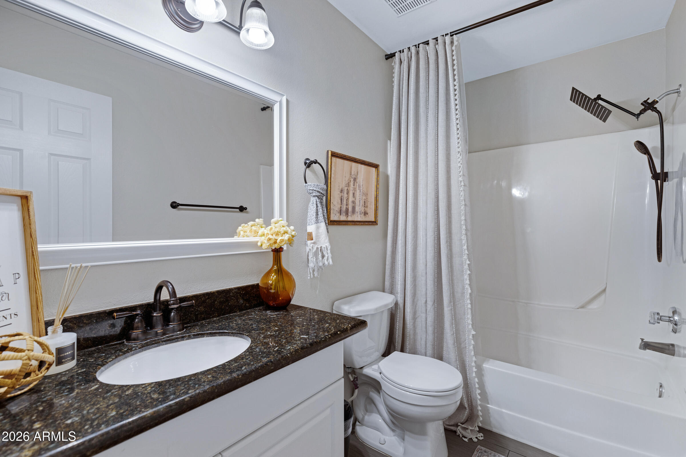 NEW WORLD GLENDALE UNIT 2 SECOND AMD - Residential