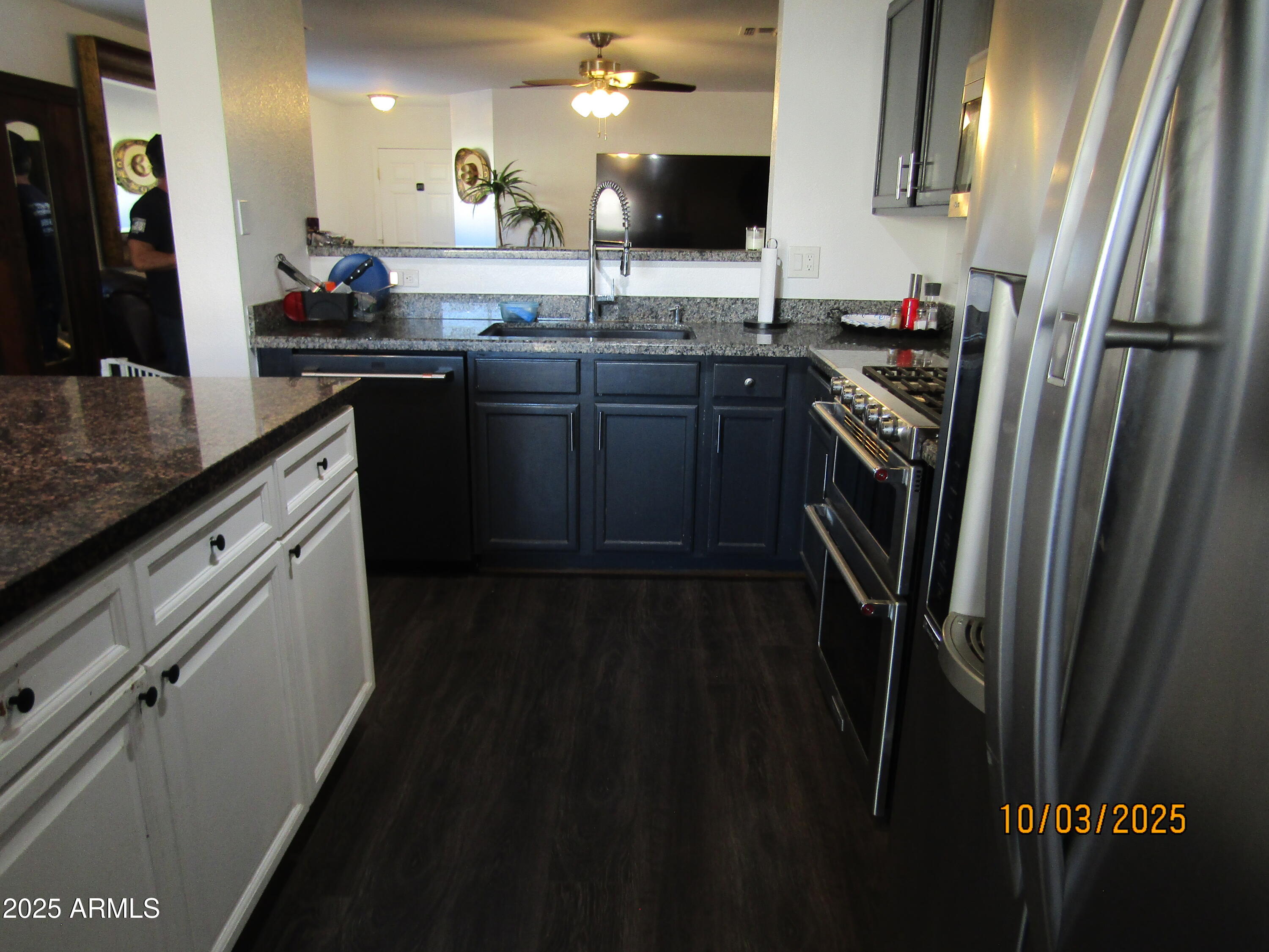 3004 W RUNNING DEER Trail