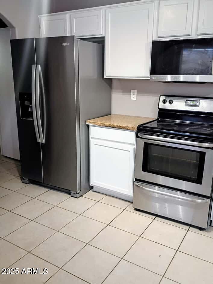 16538 W CENTRAL Street W