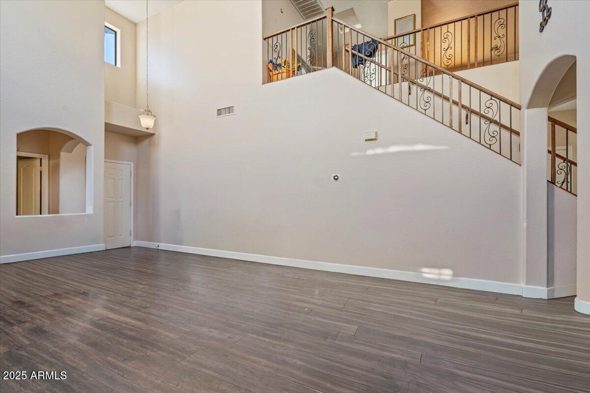 16124 W WILLIAMS Street