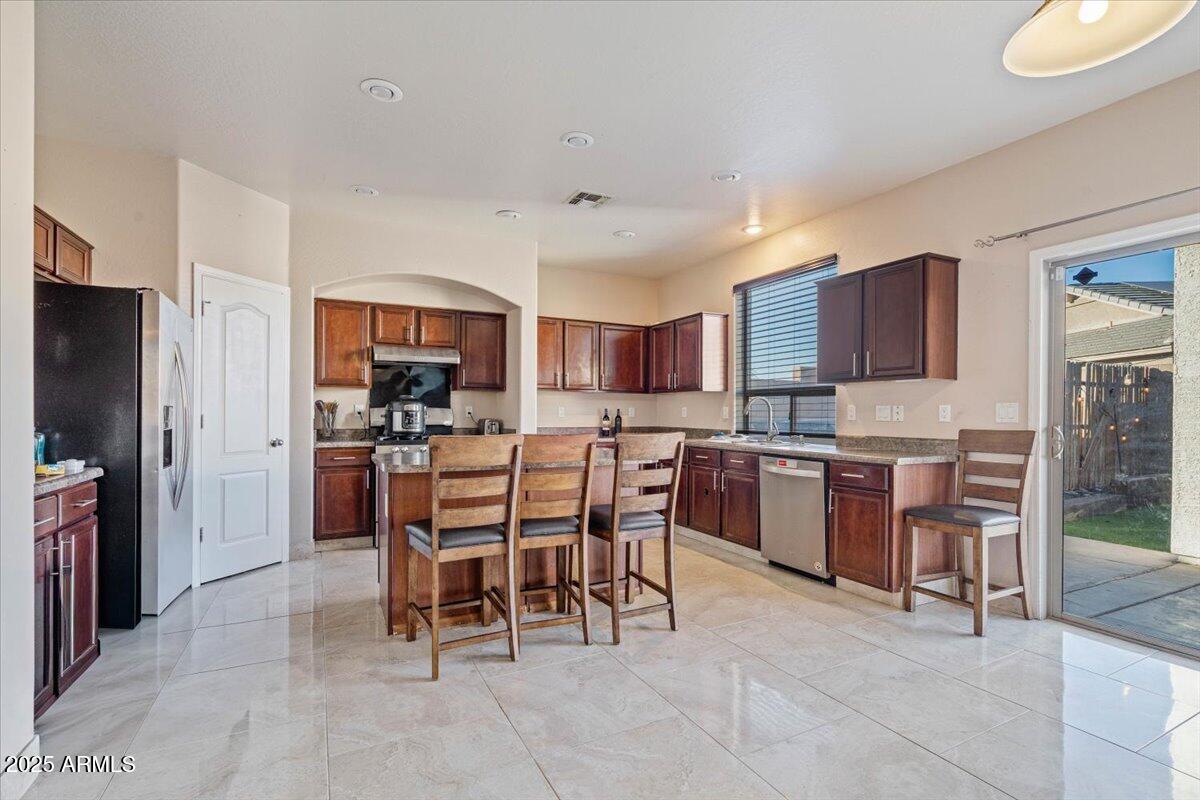 16124 W WILLIAMS Street