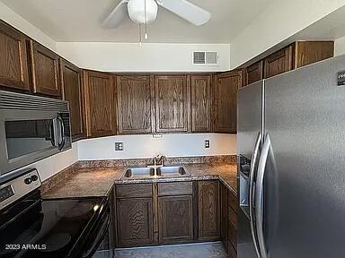 8211 E GARFIELD Street J218