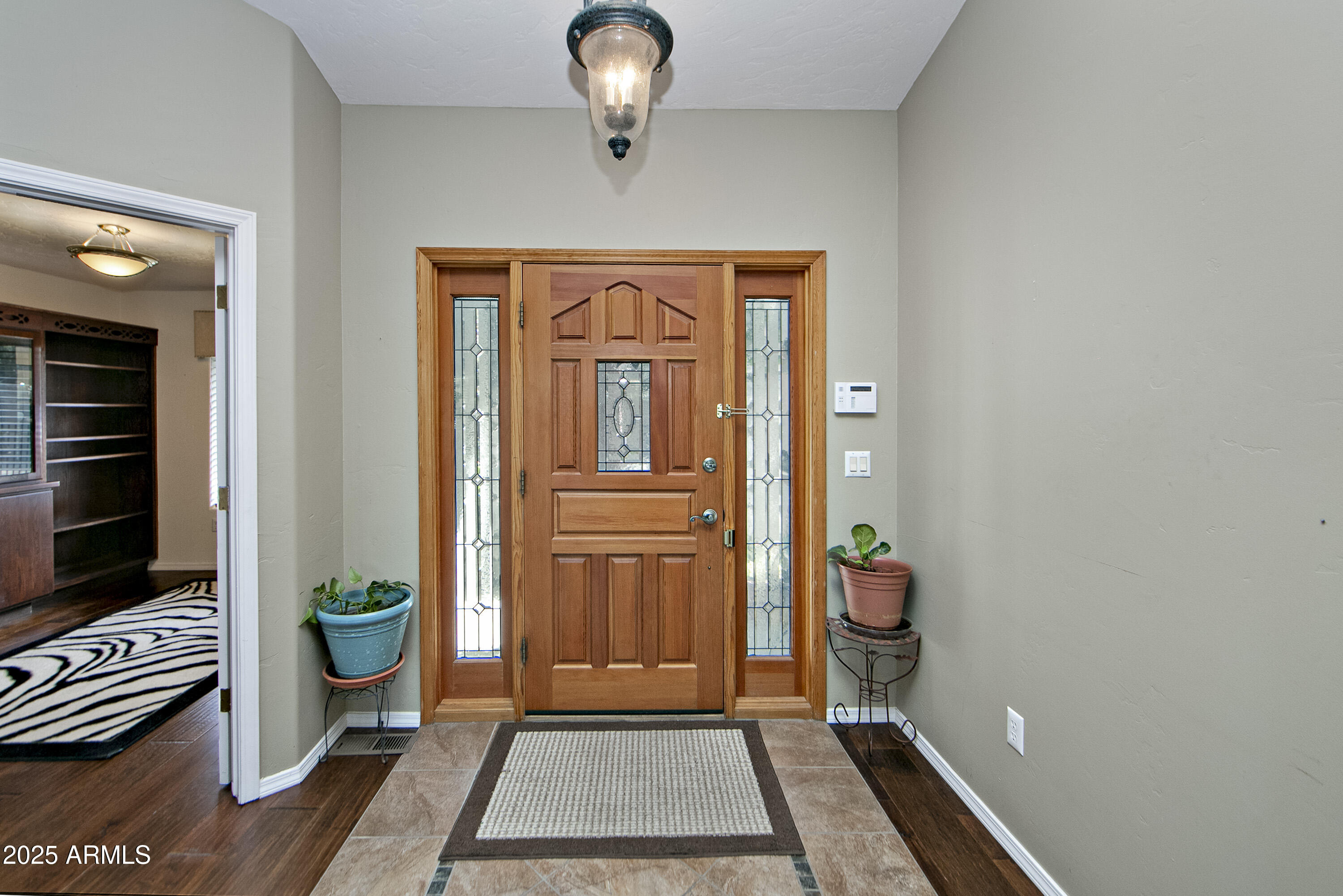 1390 E Valley View Road