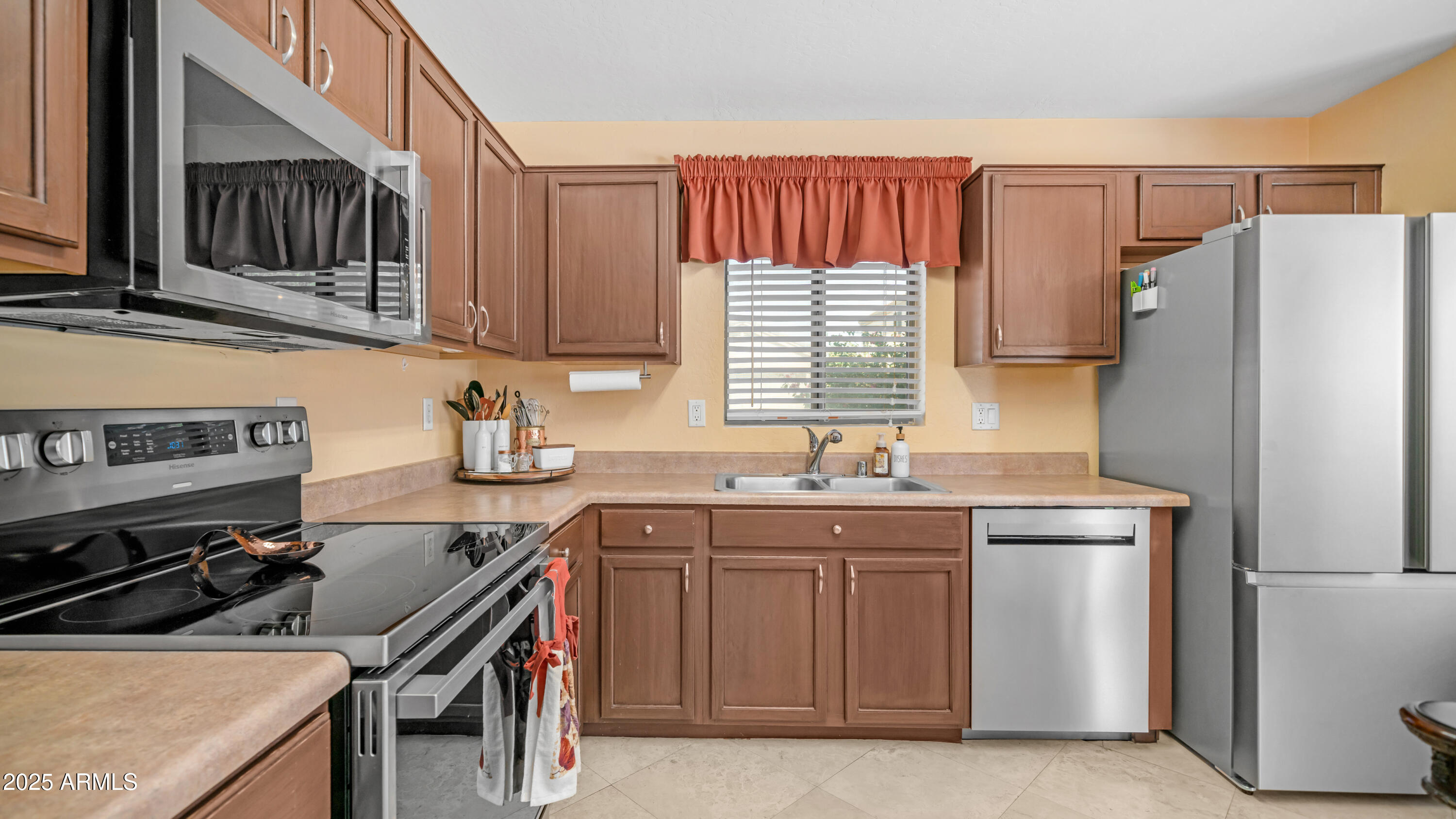 13040 W LISBON Lane
