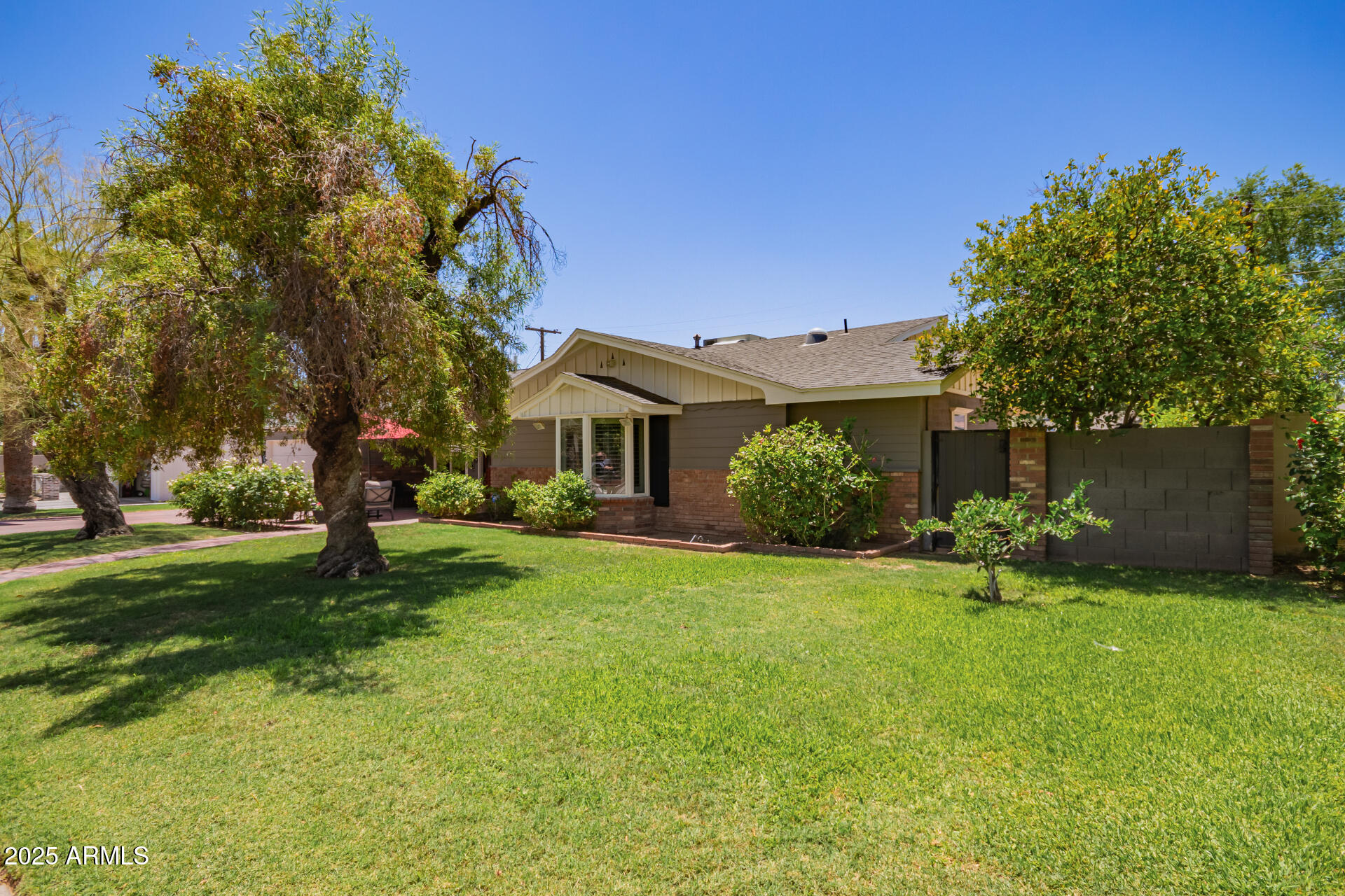 4710 N 33RD Place