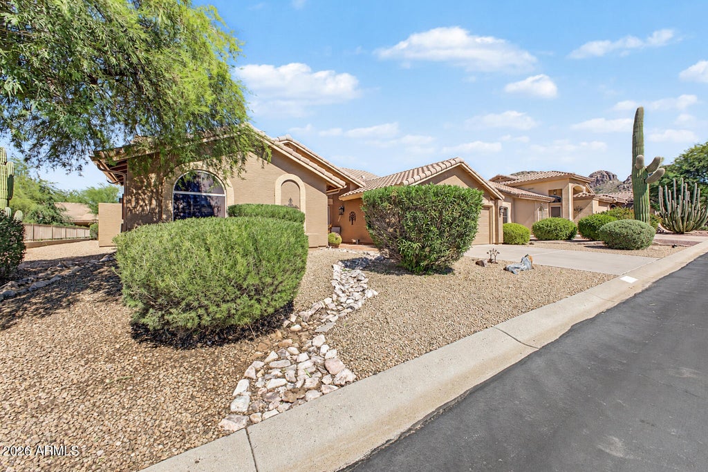 Photo of 8956 E Saguaro Blossom Road, Gold Canyon, AZ 85118 (MLS # 7088454)