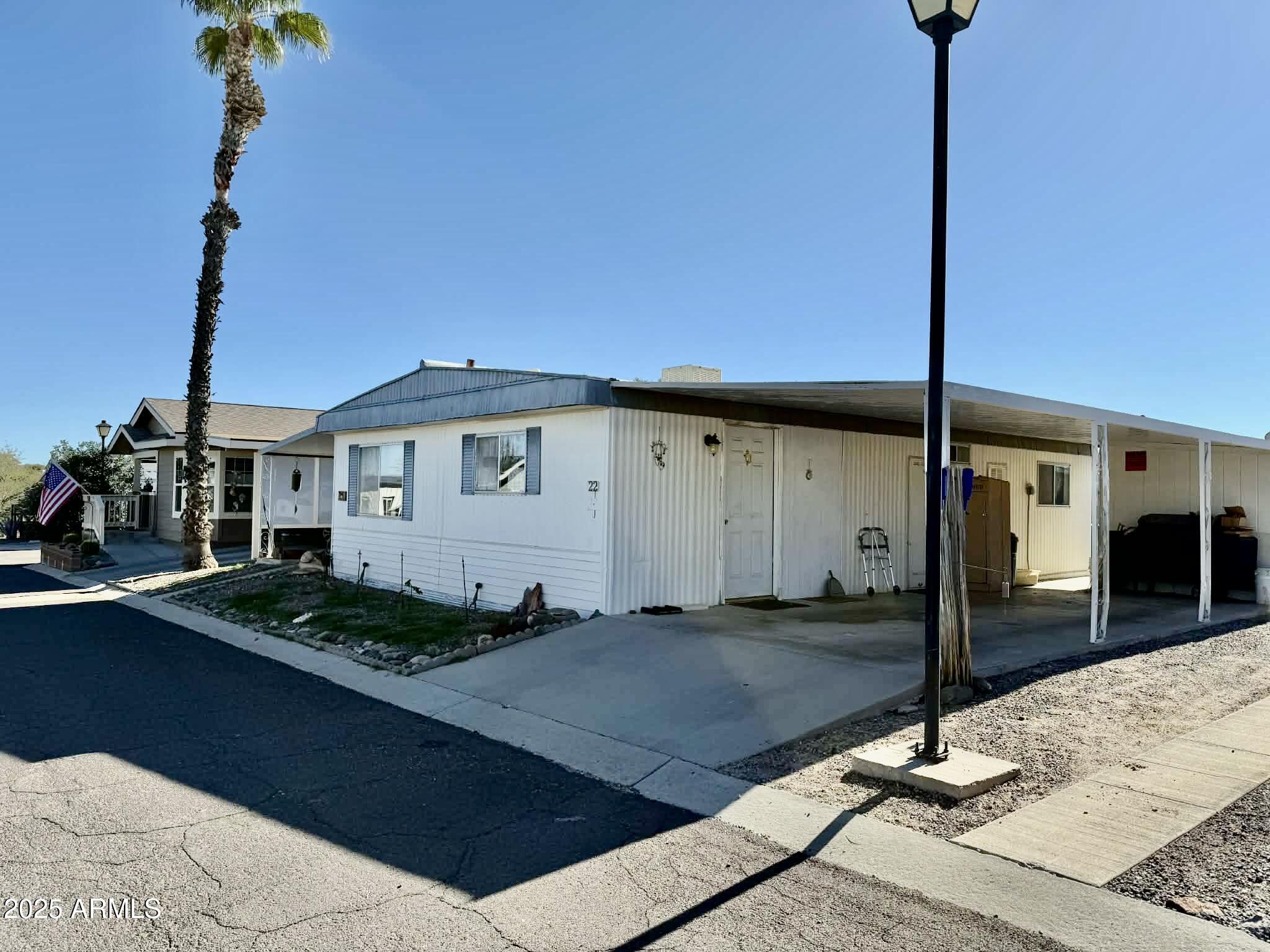 2501 W Wickenburg Way 22 --