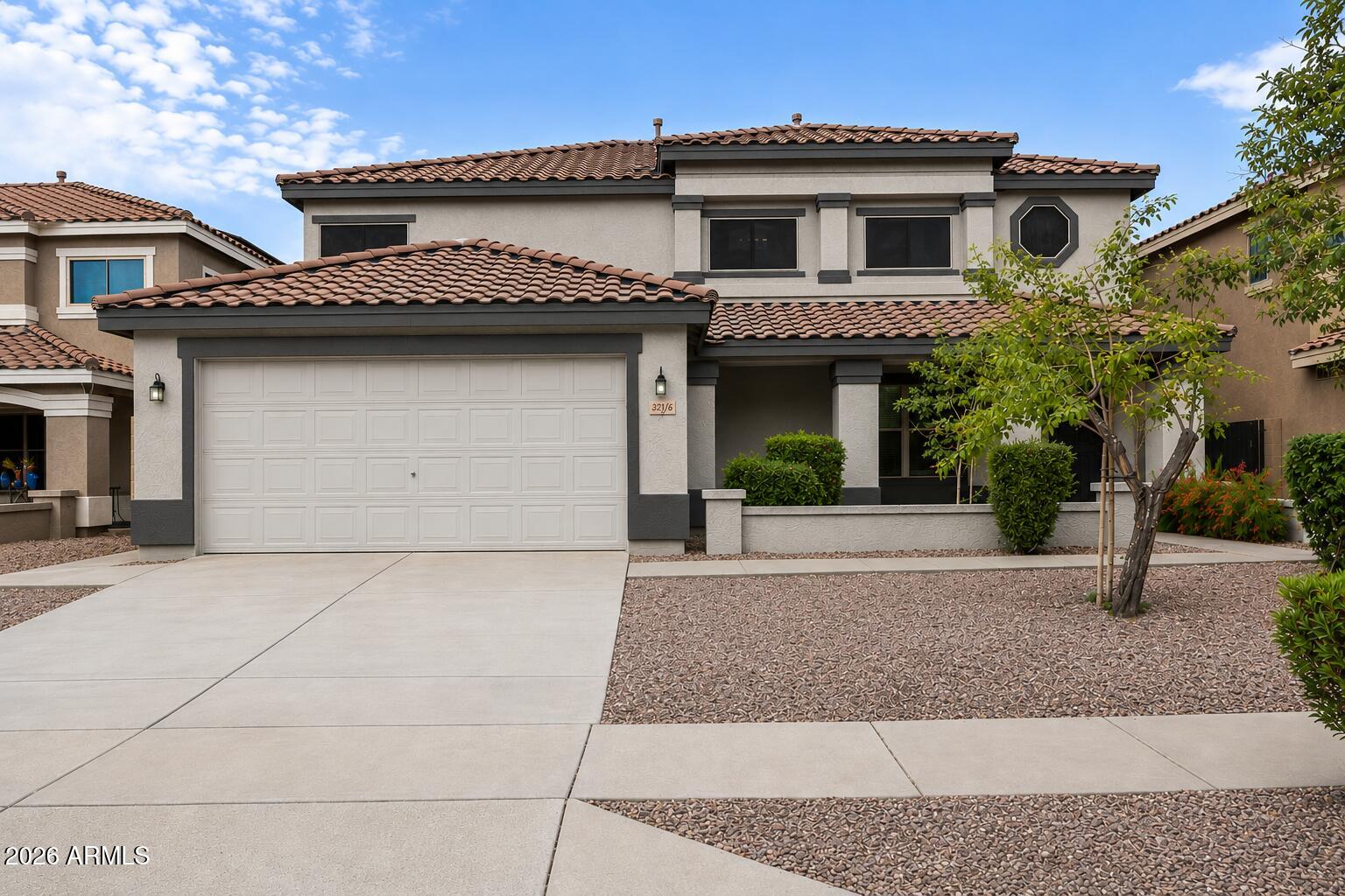 3216 W MOLLY Lane