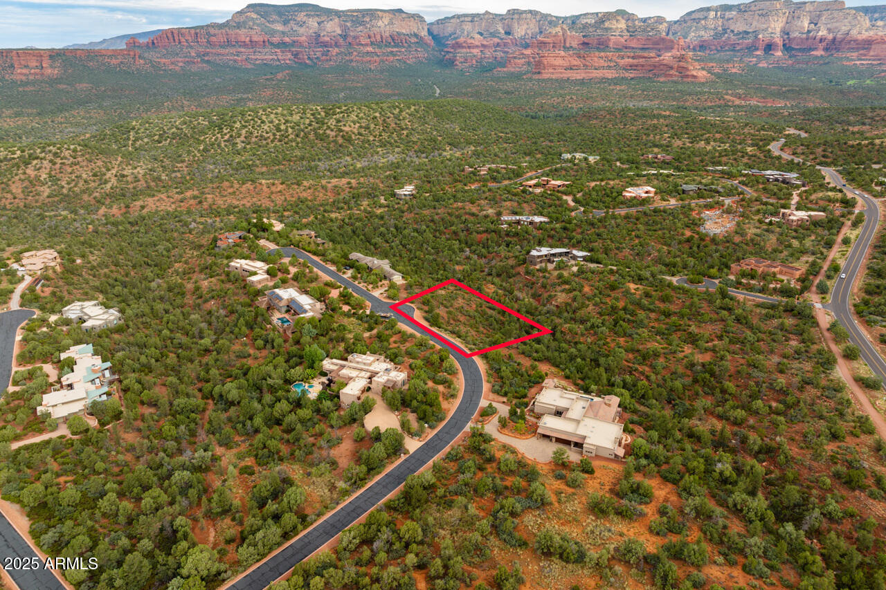 130 DESERT HOLLY Drive 7