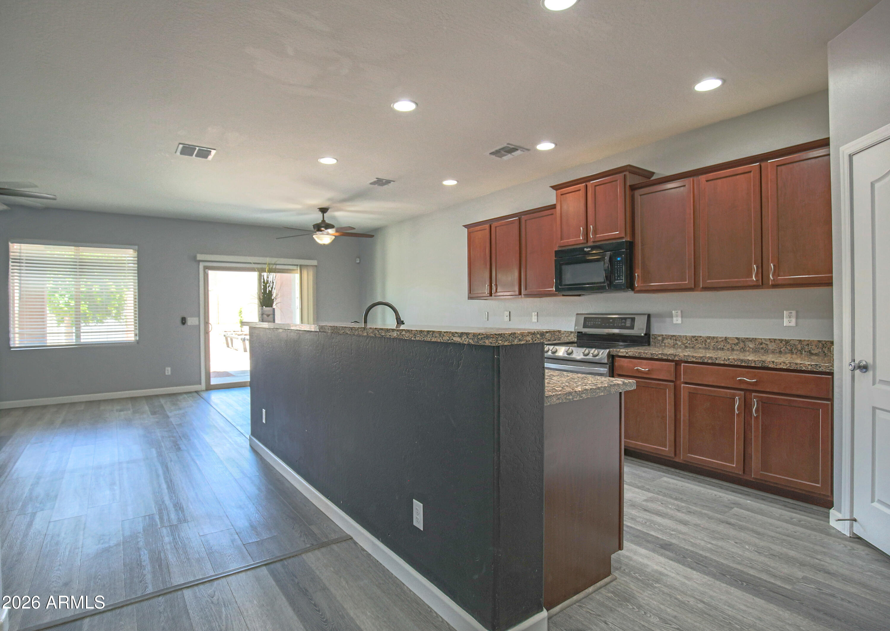 CRYSTAL VISTA - Residential