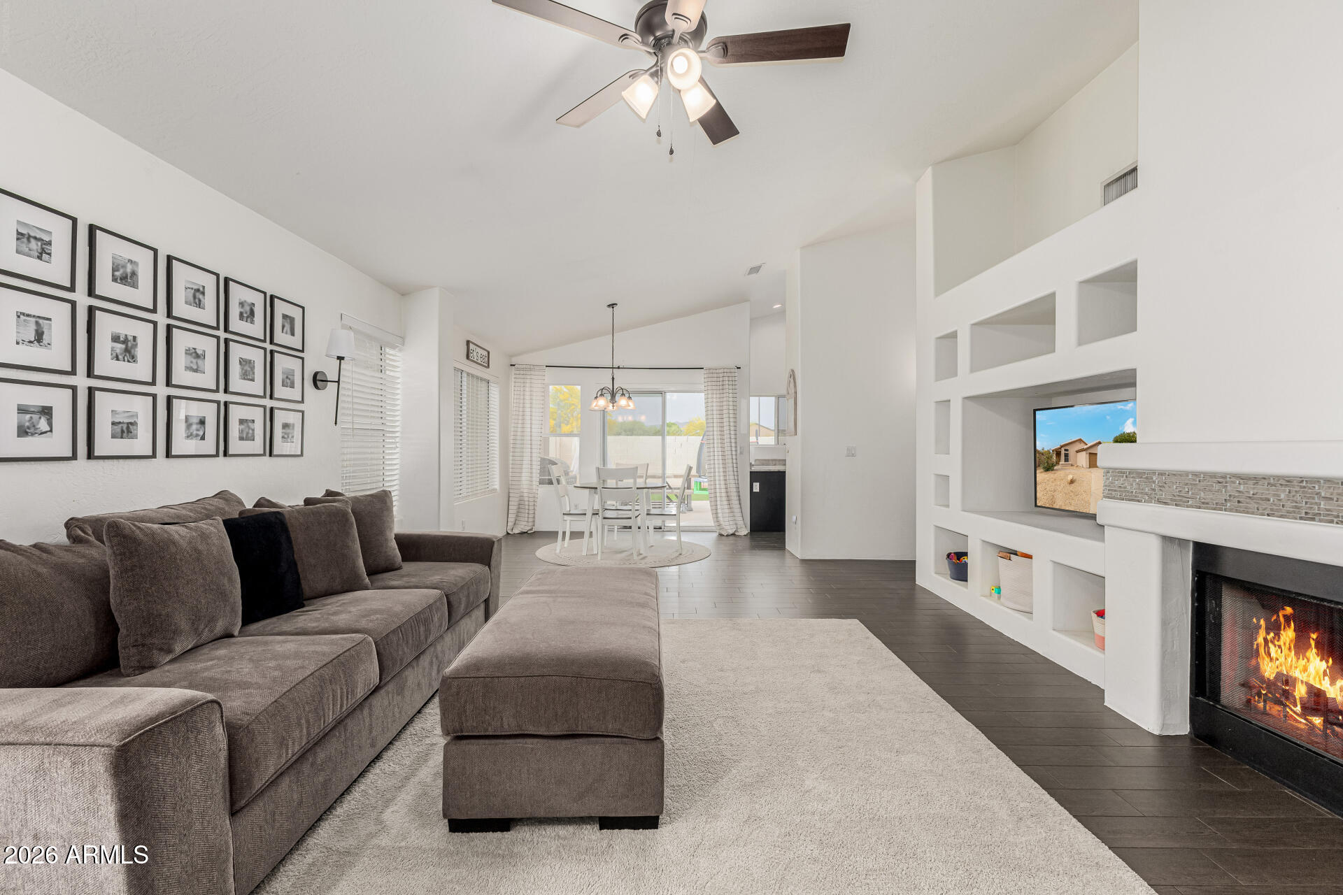 4026 E CREOSOTE Drive