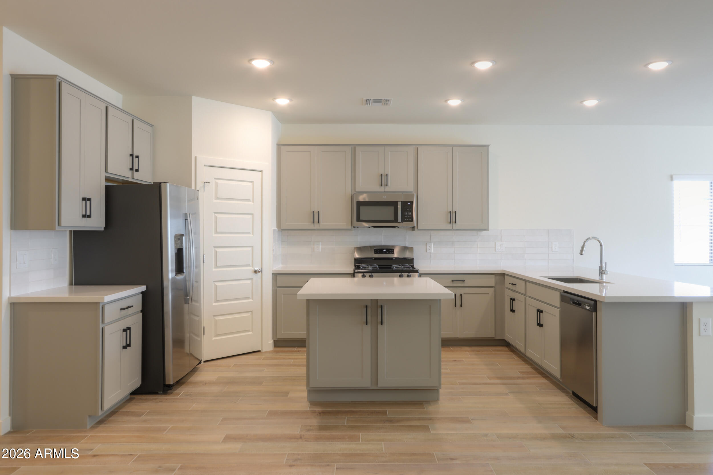 Properties 1 40285 W CHAMBERS Drive