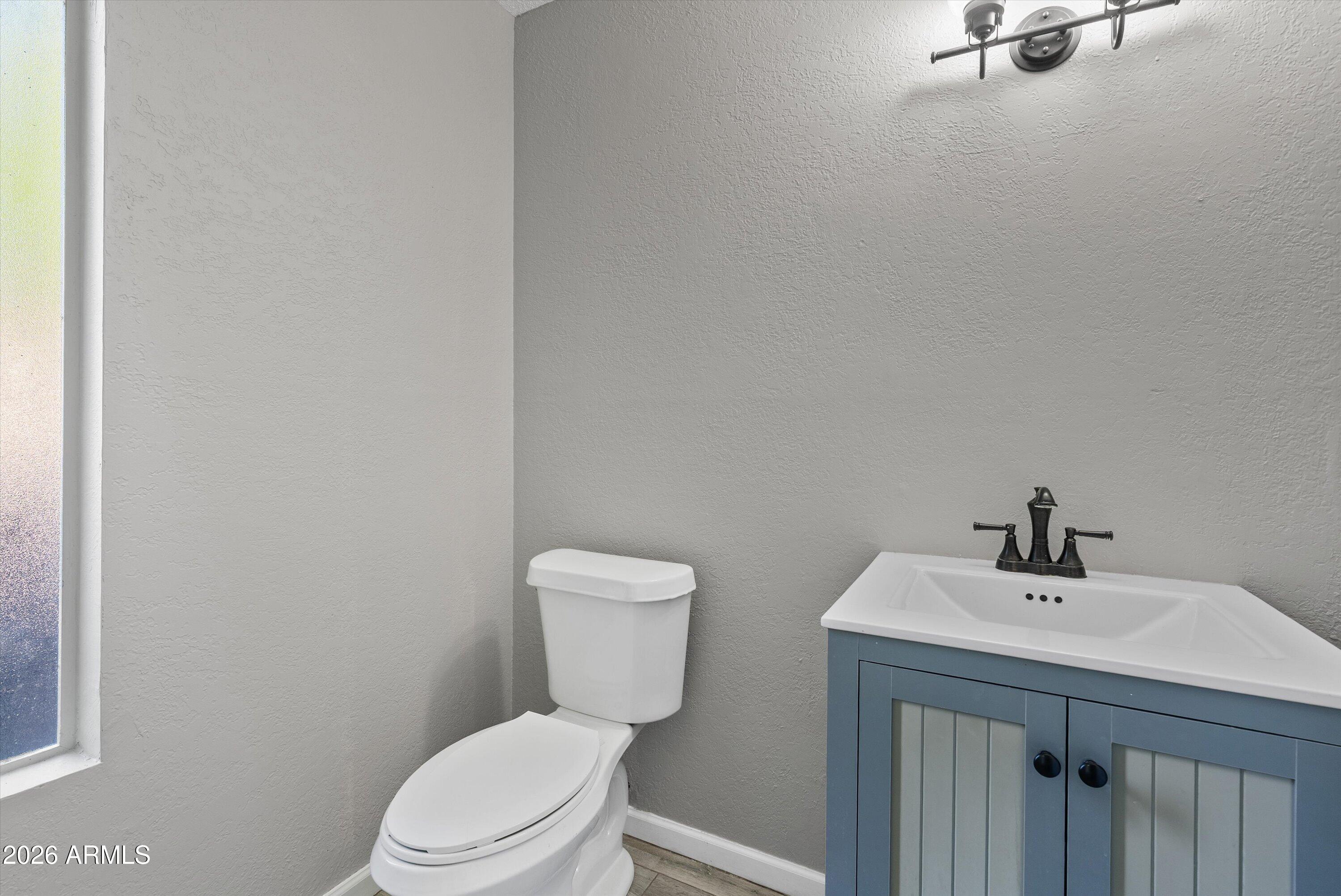 2232 W LINDNER Avenue 4