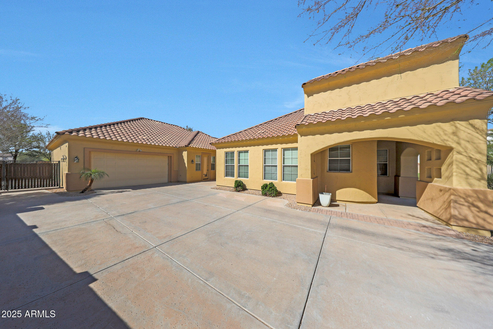 2050 N 144TH Drive