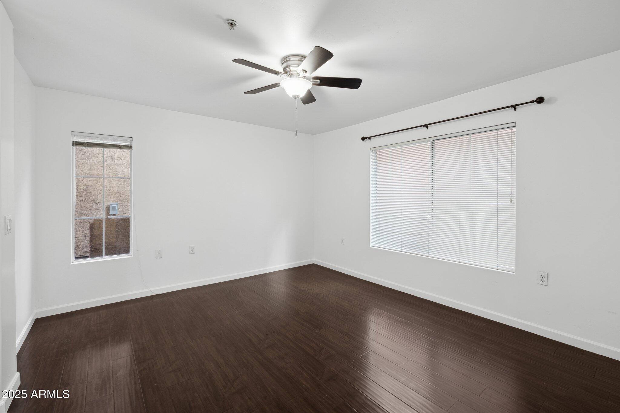 1920 E BELL Road 1153