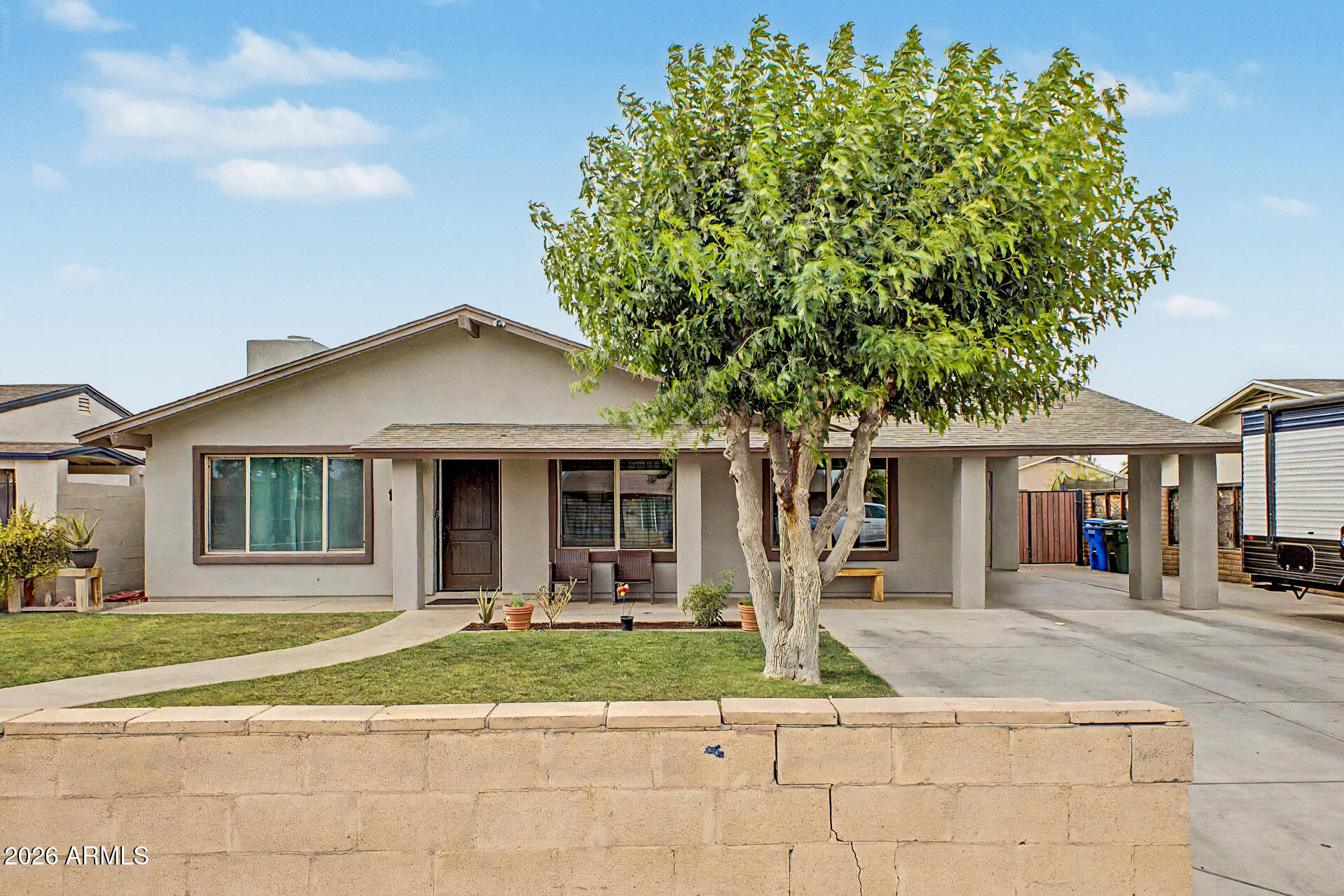 8448 W TURNEY Avenue