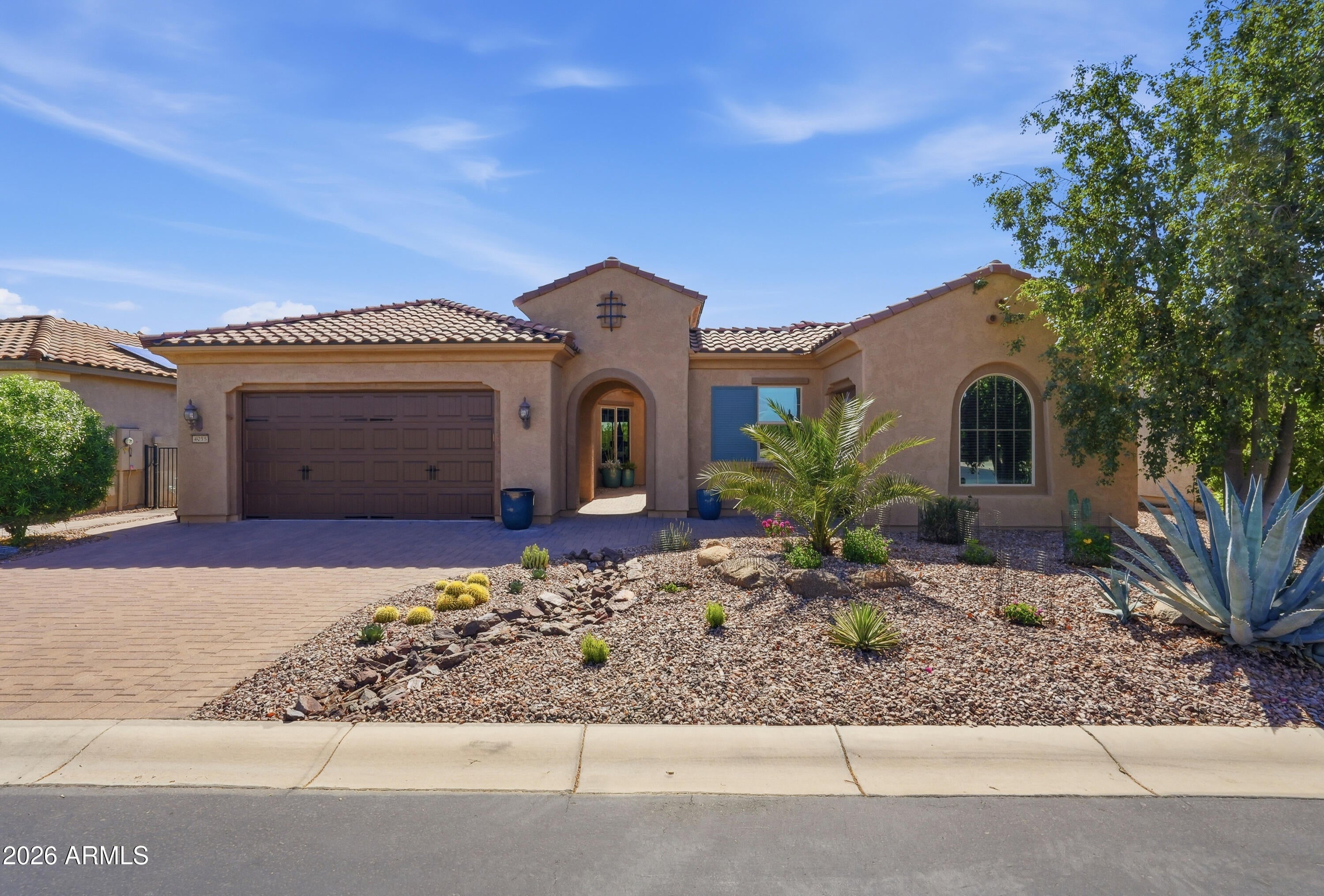 4055 N SMITHSONIAN Drive