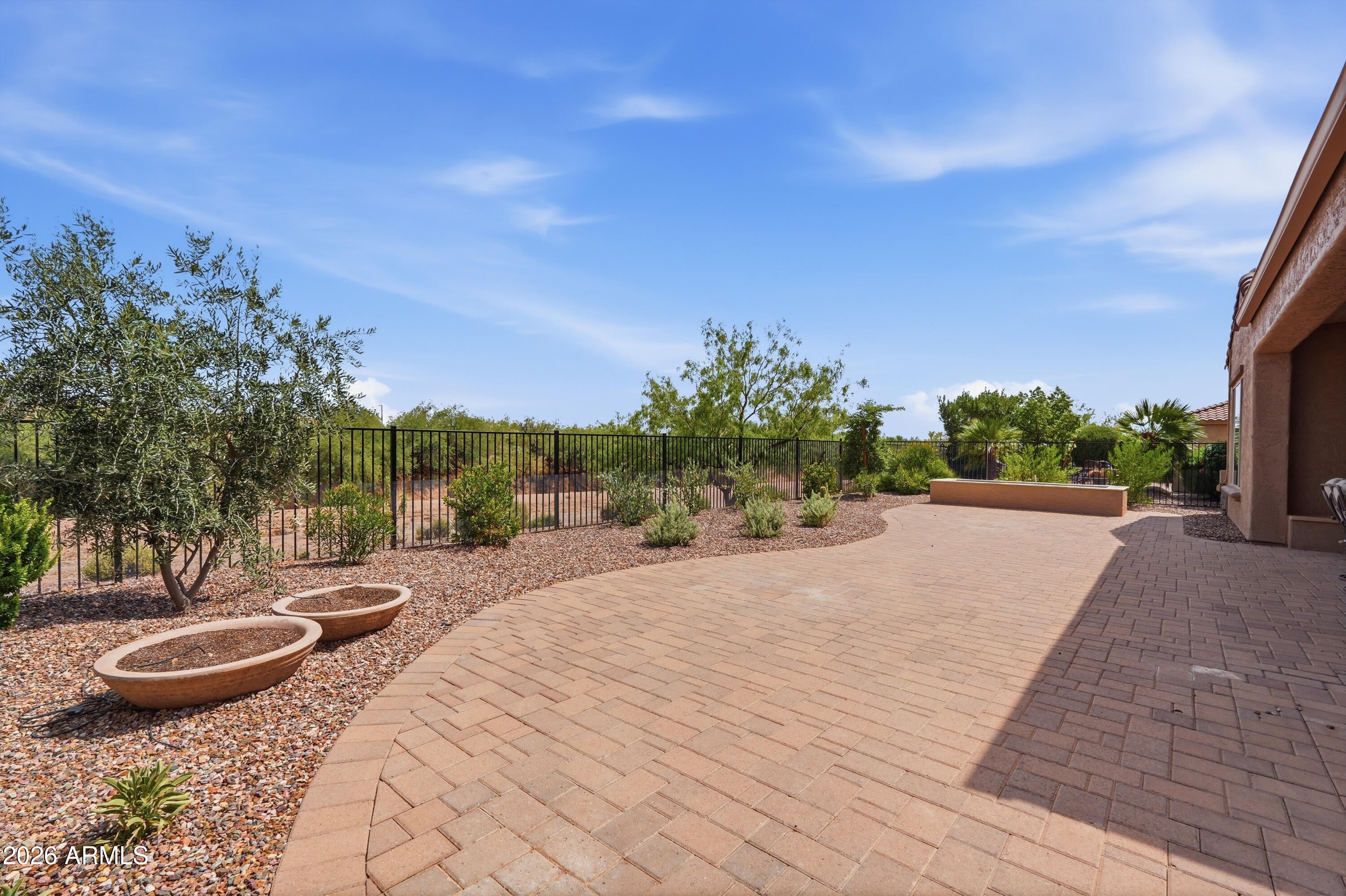 4055 N SMITHSONIAN Drive