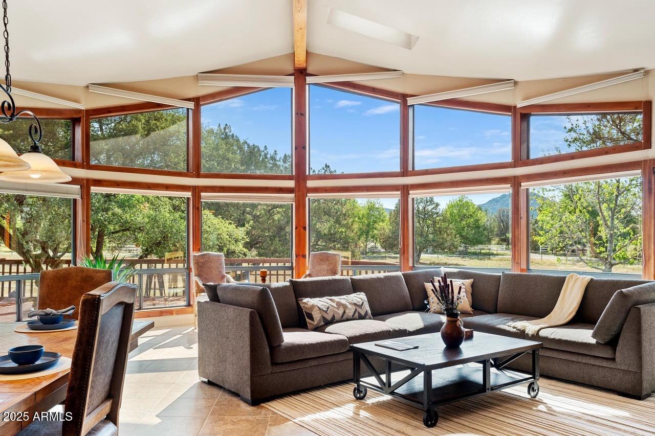 8470 N Vista Lane