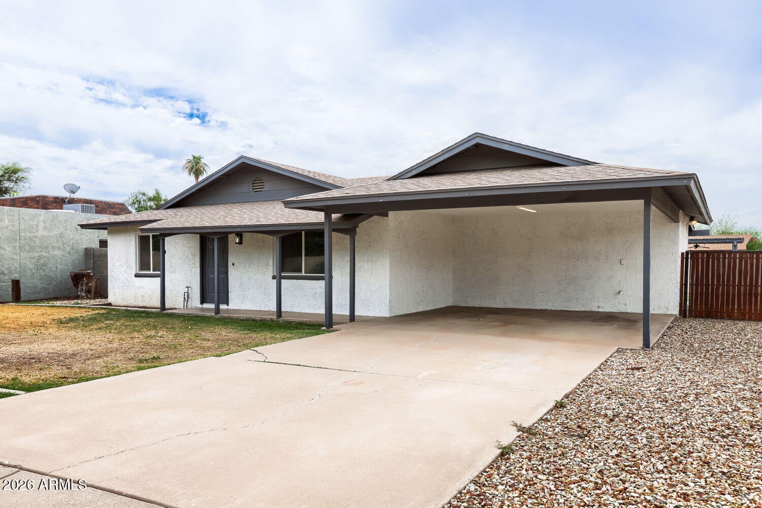 5755 W SUNNYSIDE Drive
