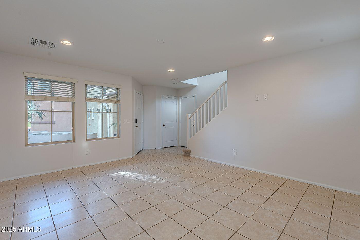 1940 N 78TH Glen