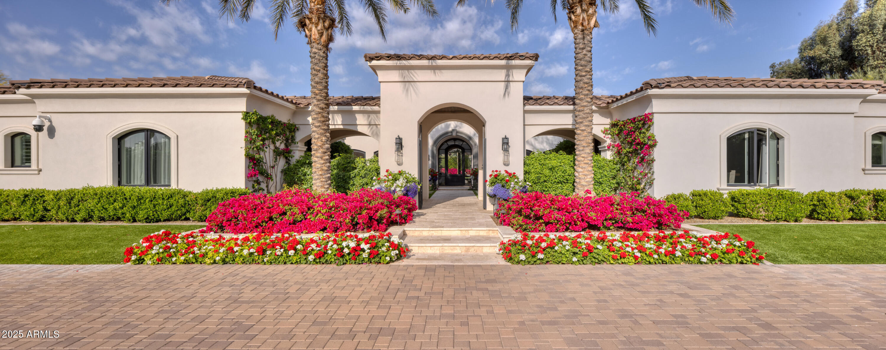 5220 N Casa Blanca Drive
