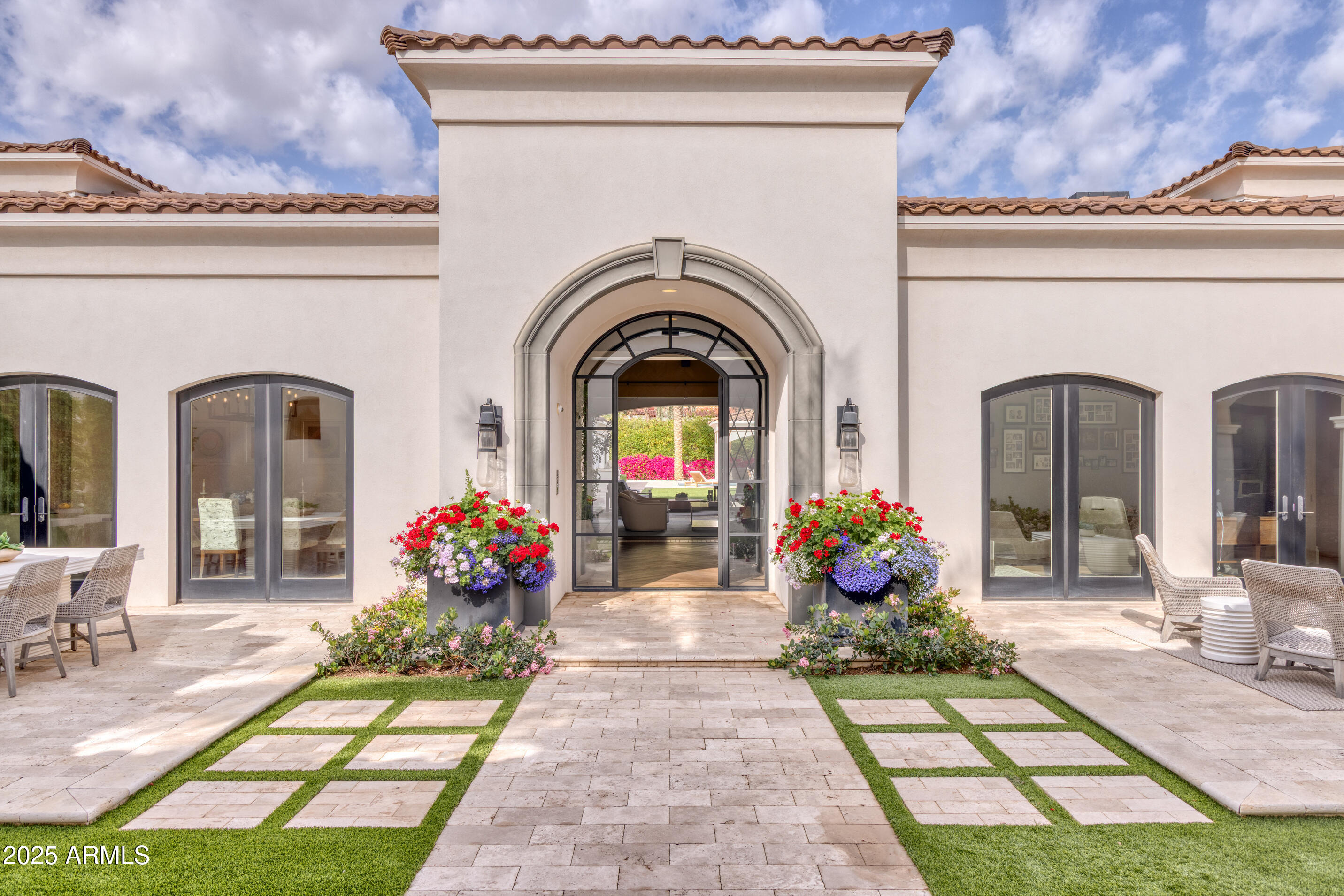 5220 N Casa Blanca Drive