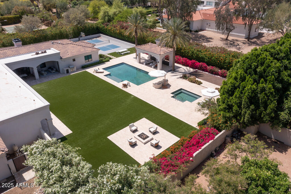 5220 N Casa Blanca Drive