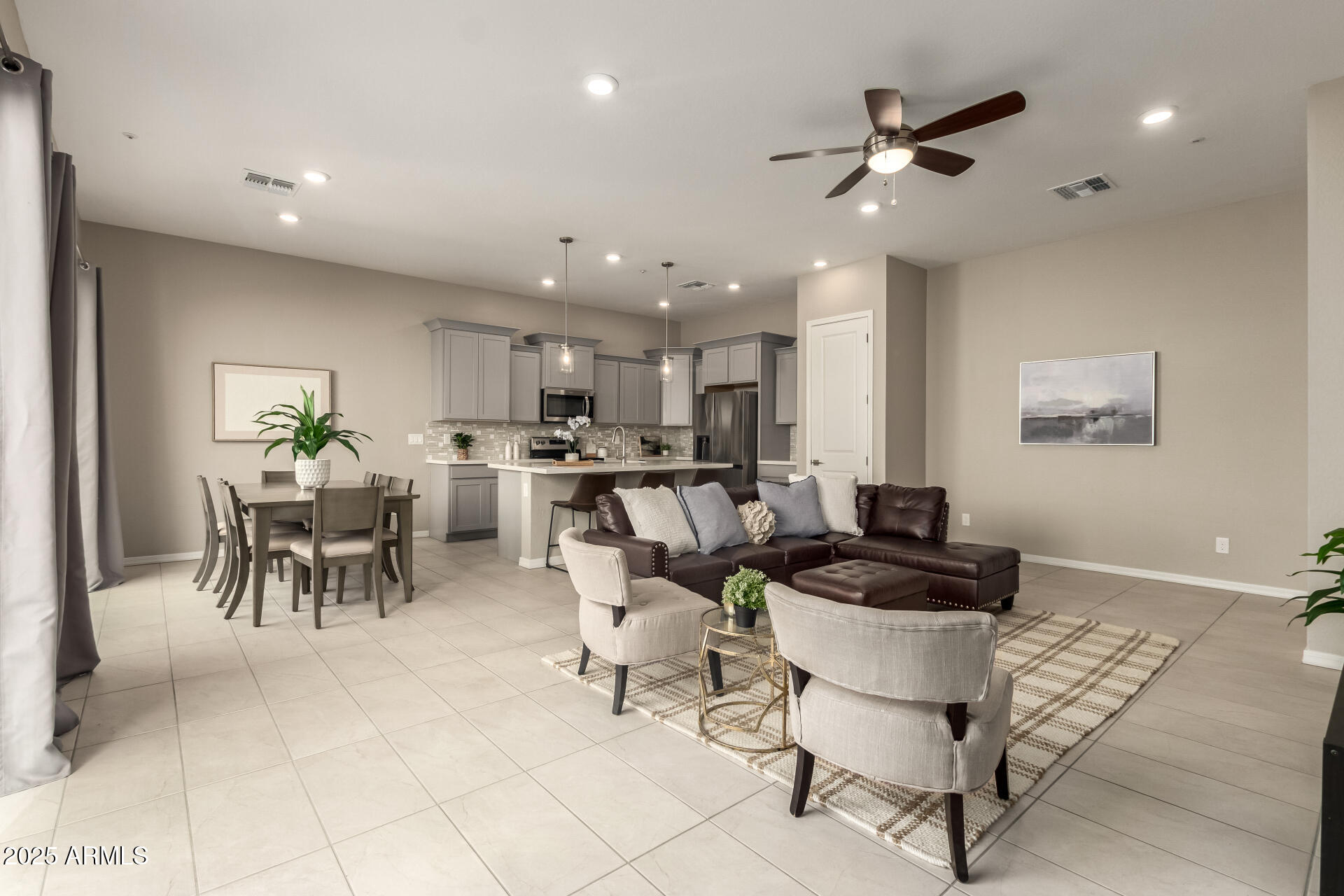 1535 E DUBLIN Street