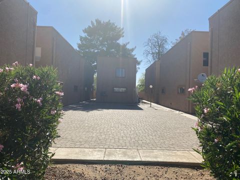 6302 N 64TH Drive 12 Glendale AZ 85301