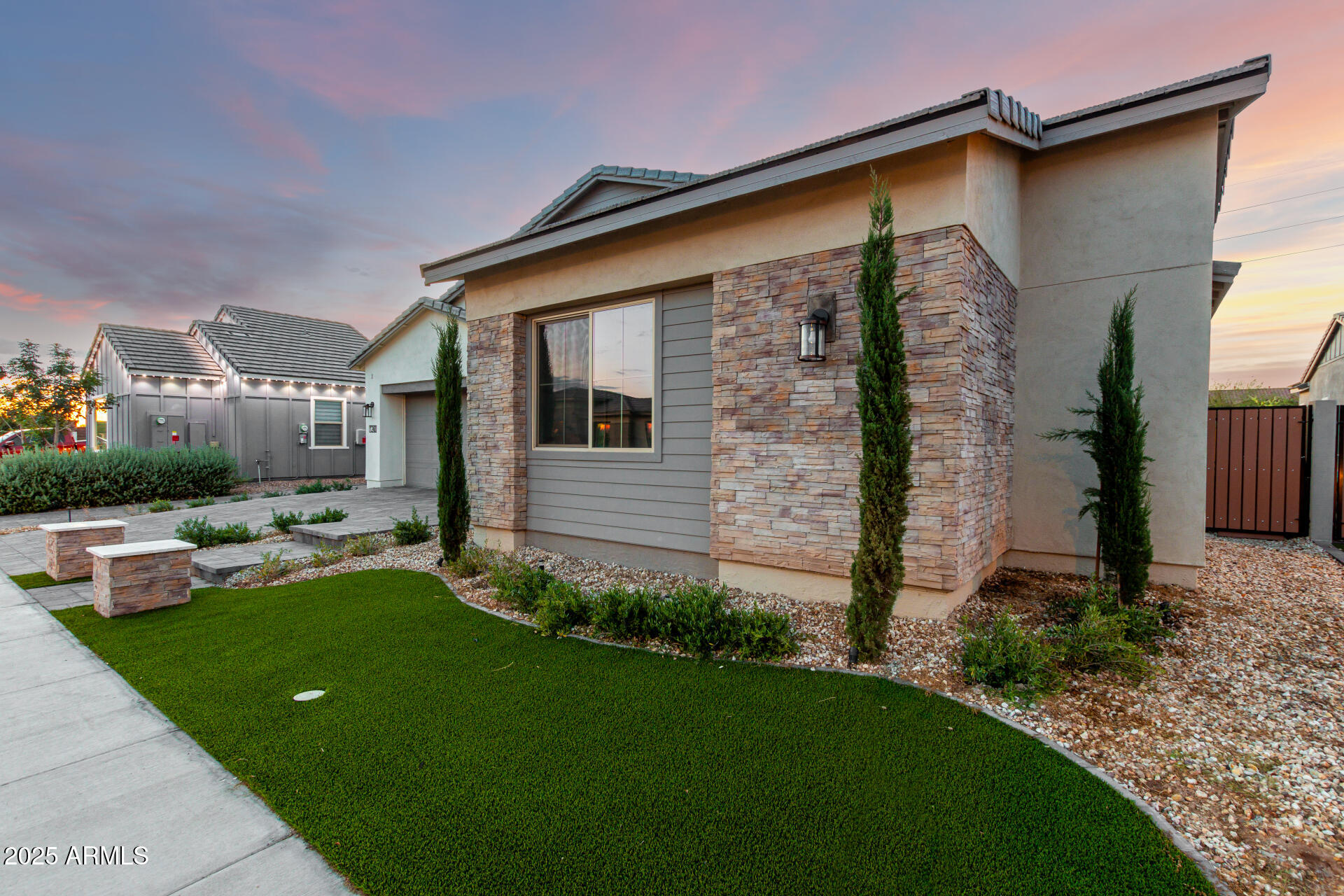 1248 E JUDE Lane