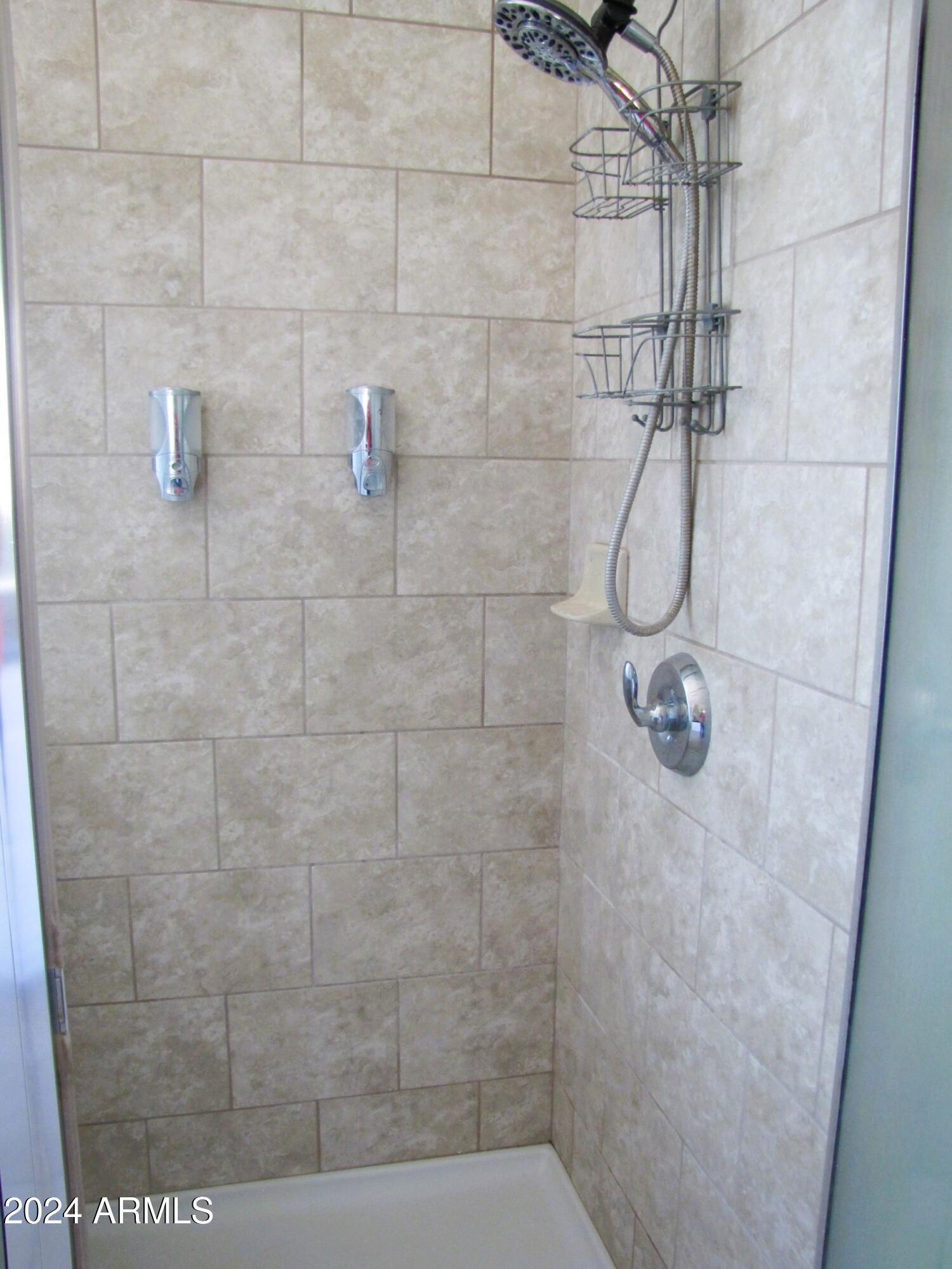 ESTATES AT HOLIDAY - Residential Lease