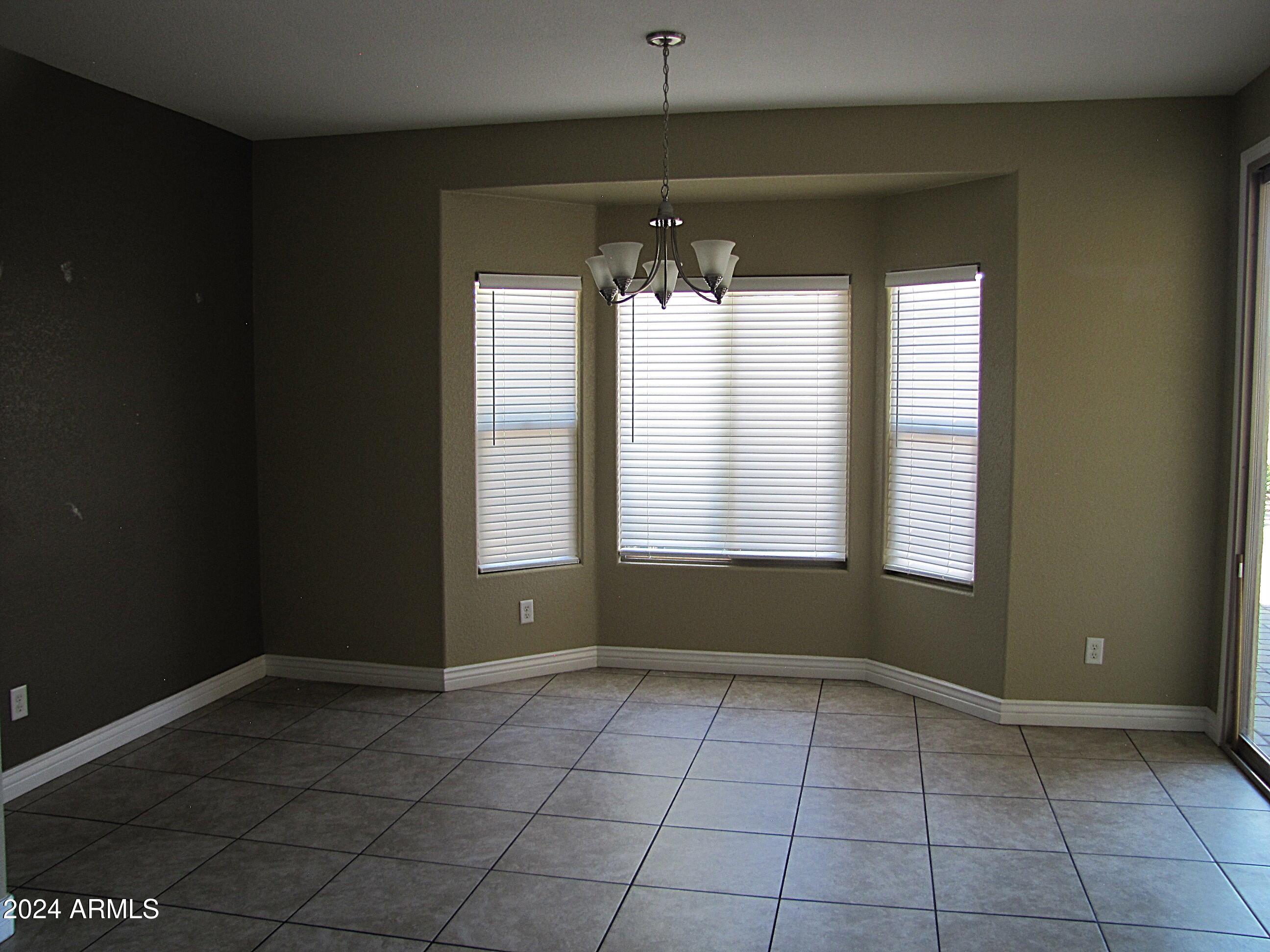 ESTATES AT HOLIDAY - Residential Lease