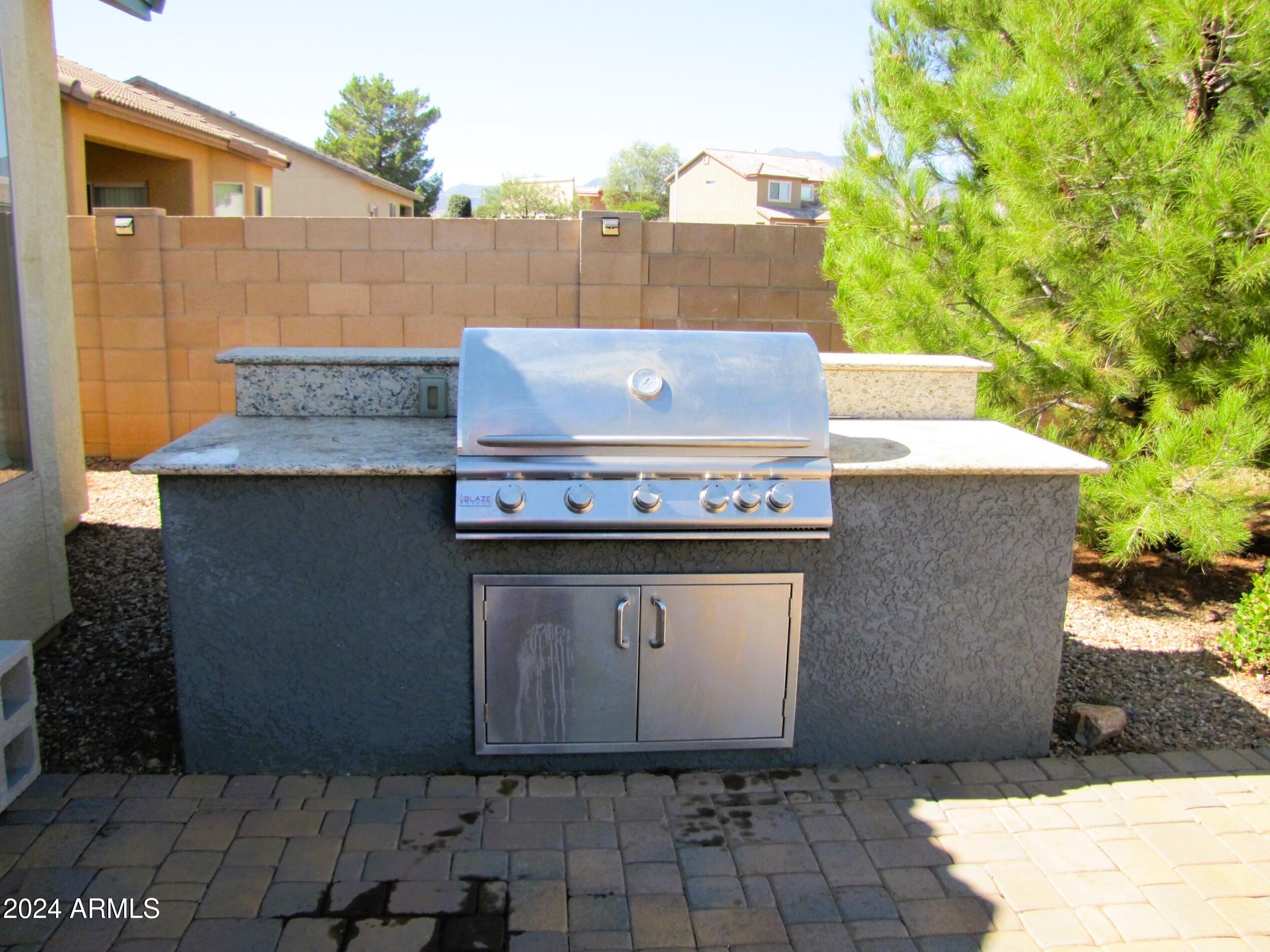 ESTATES AT HOLIDAY - Residential Lease