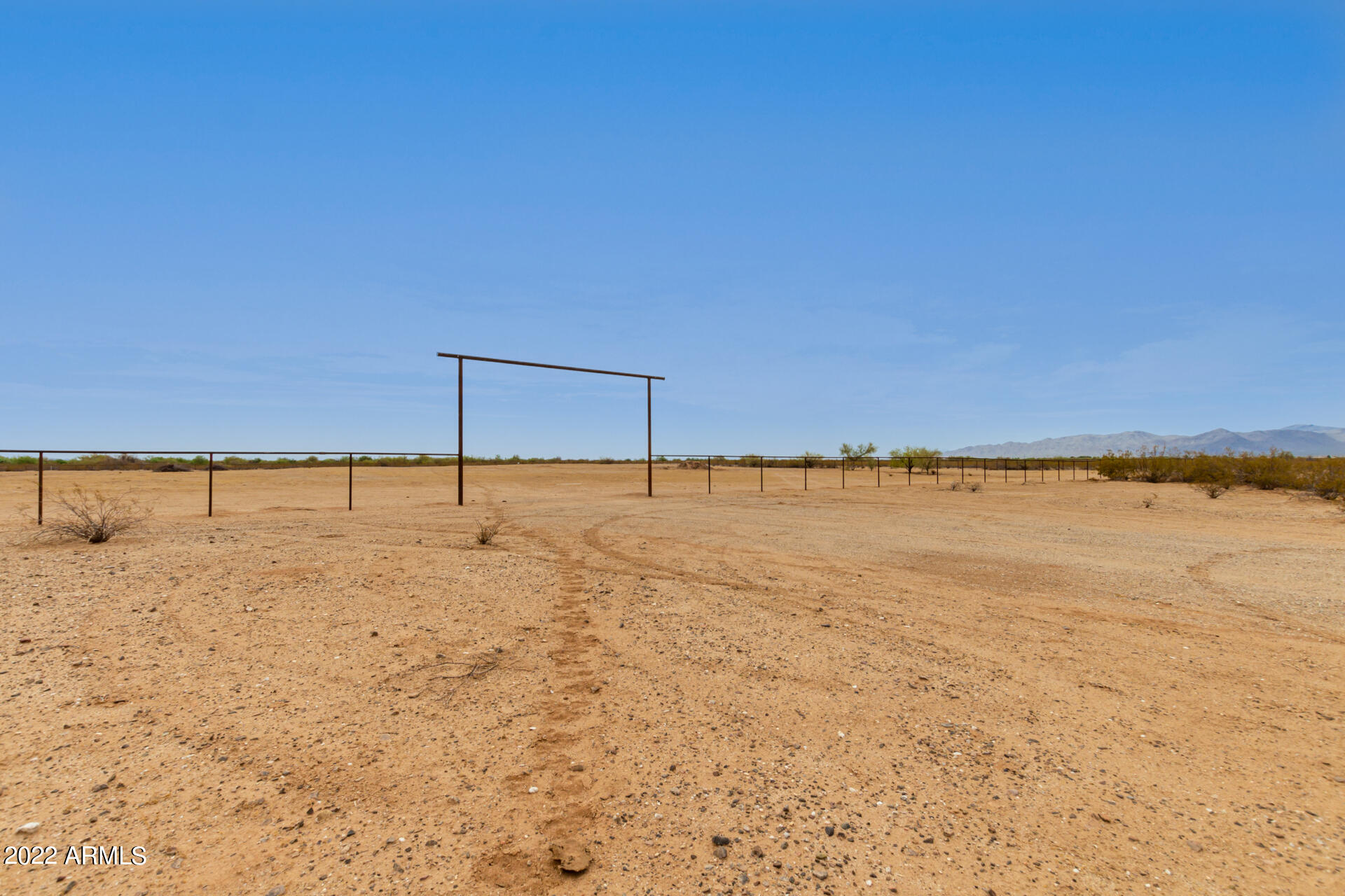 24130 W DIXILETA Drive -